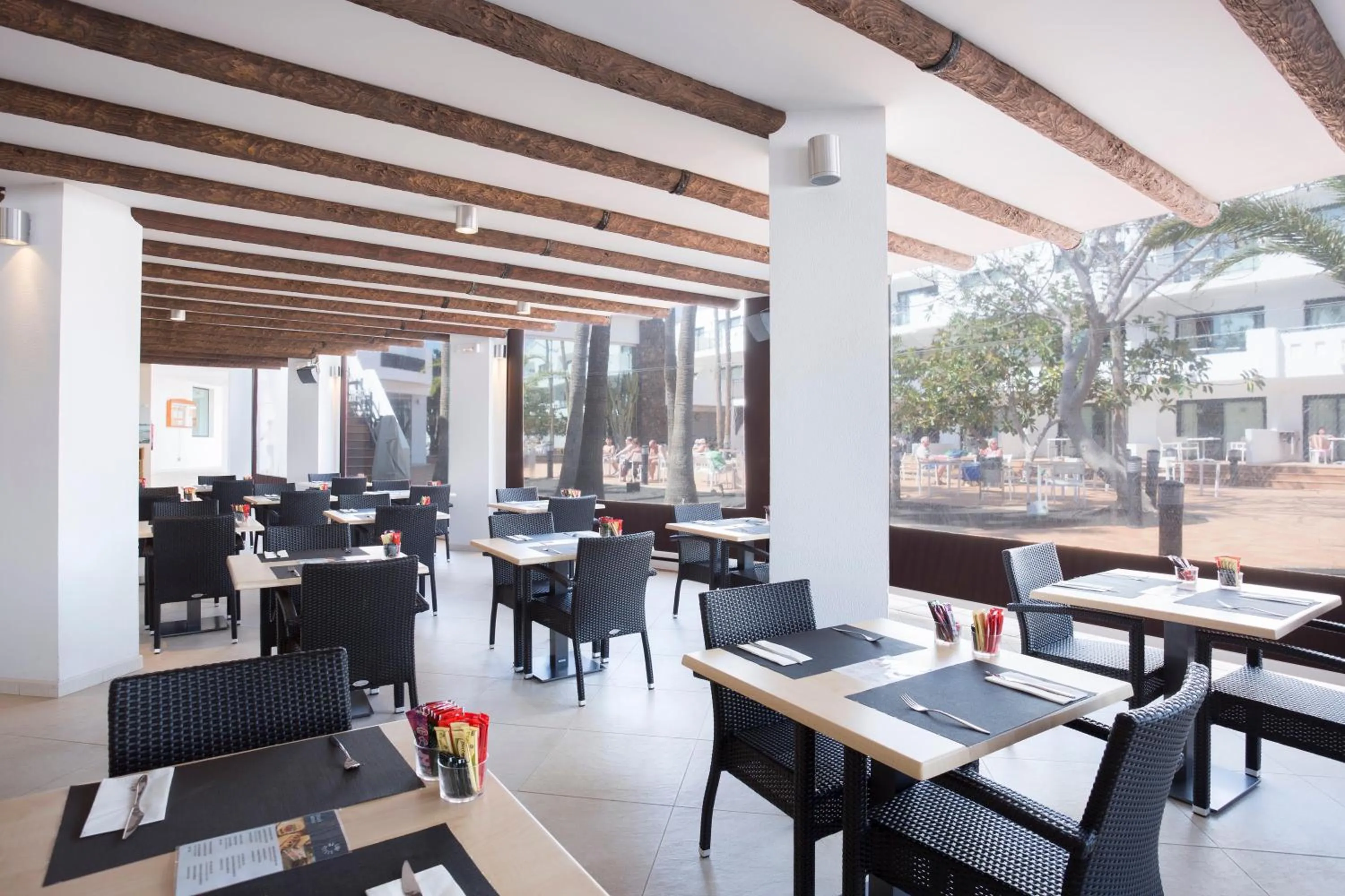 Restaurant/places to eat in THB Lanzarote Beach