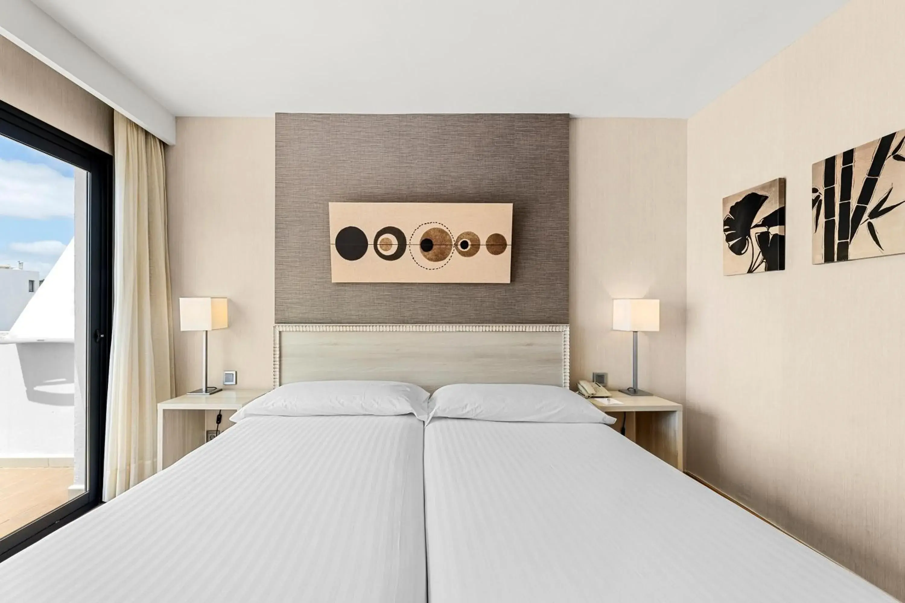 Photo of the whole room, Bed in THB Lanzarote Beach Photo of the whole room, Bed in THB Lanzarote Beach