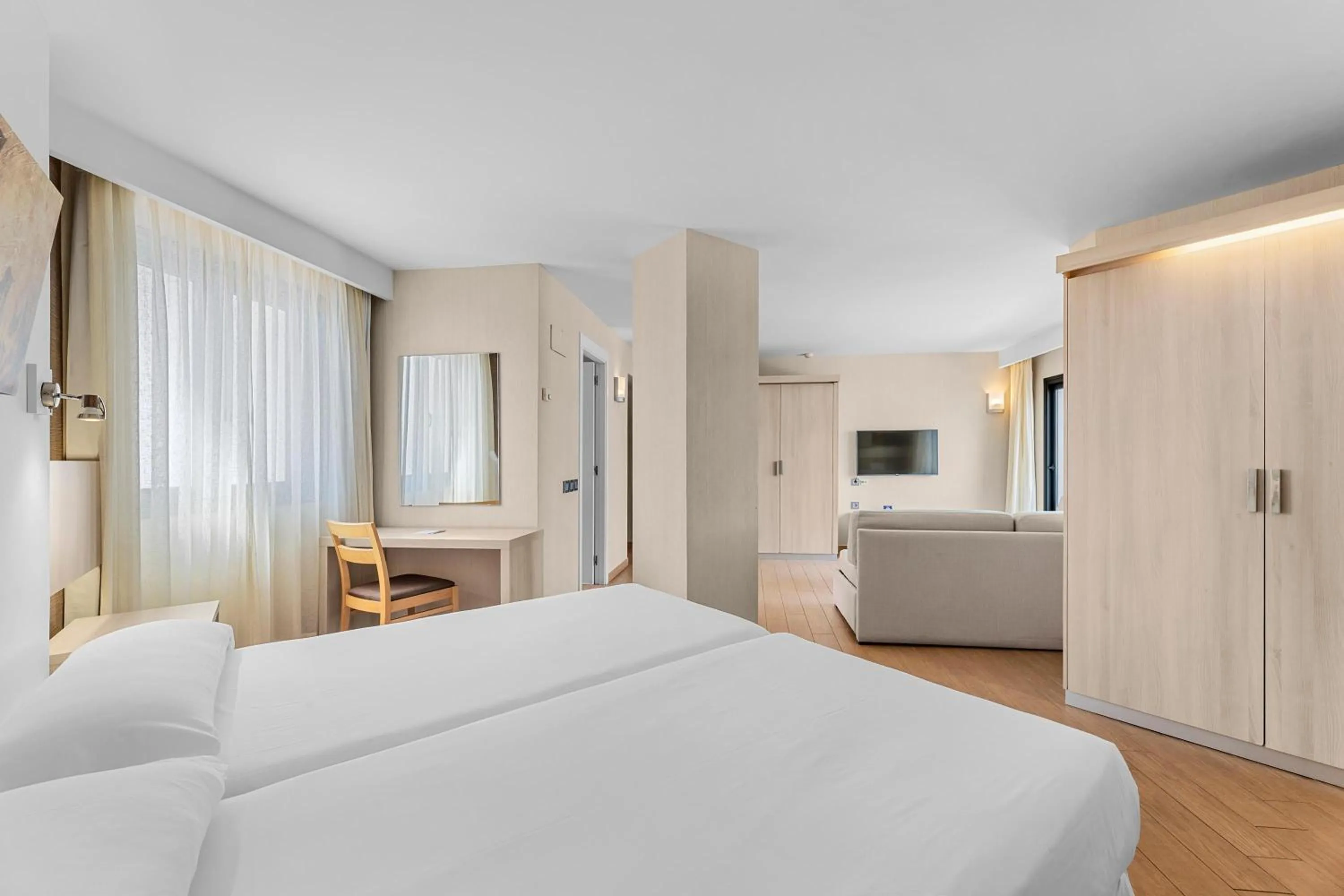 Photo of the whole room, Bed in THB Lanzarote Beach