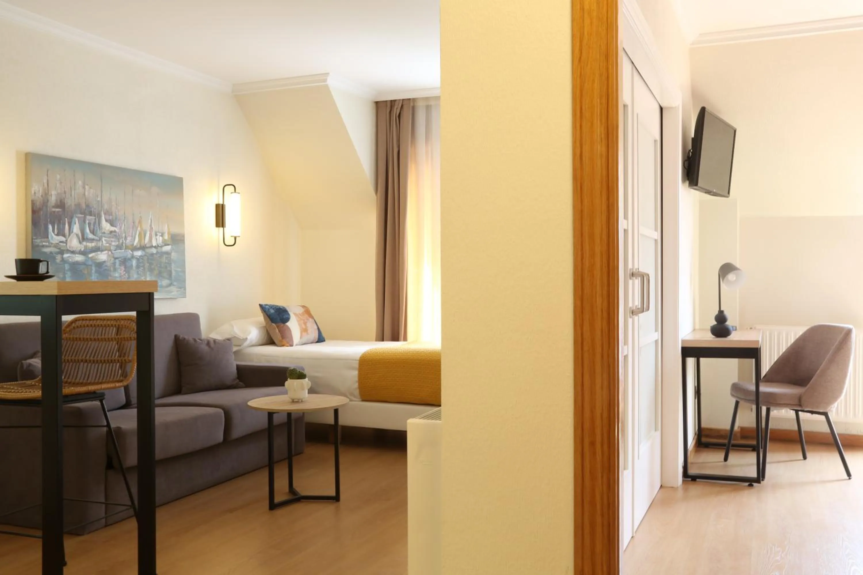 TV and multimedia in Hotel Maruxia *** Superior