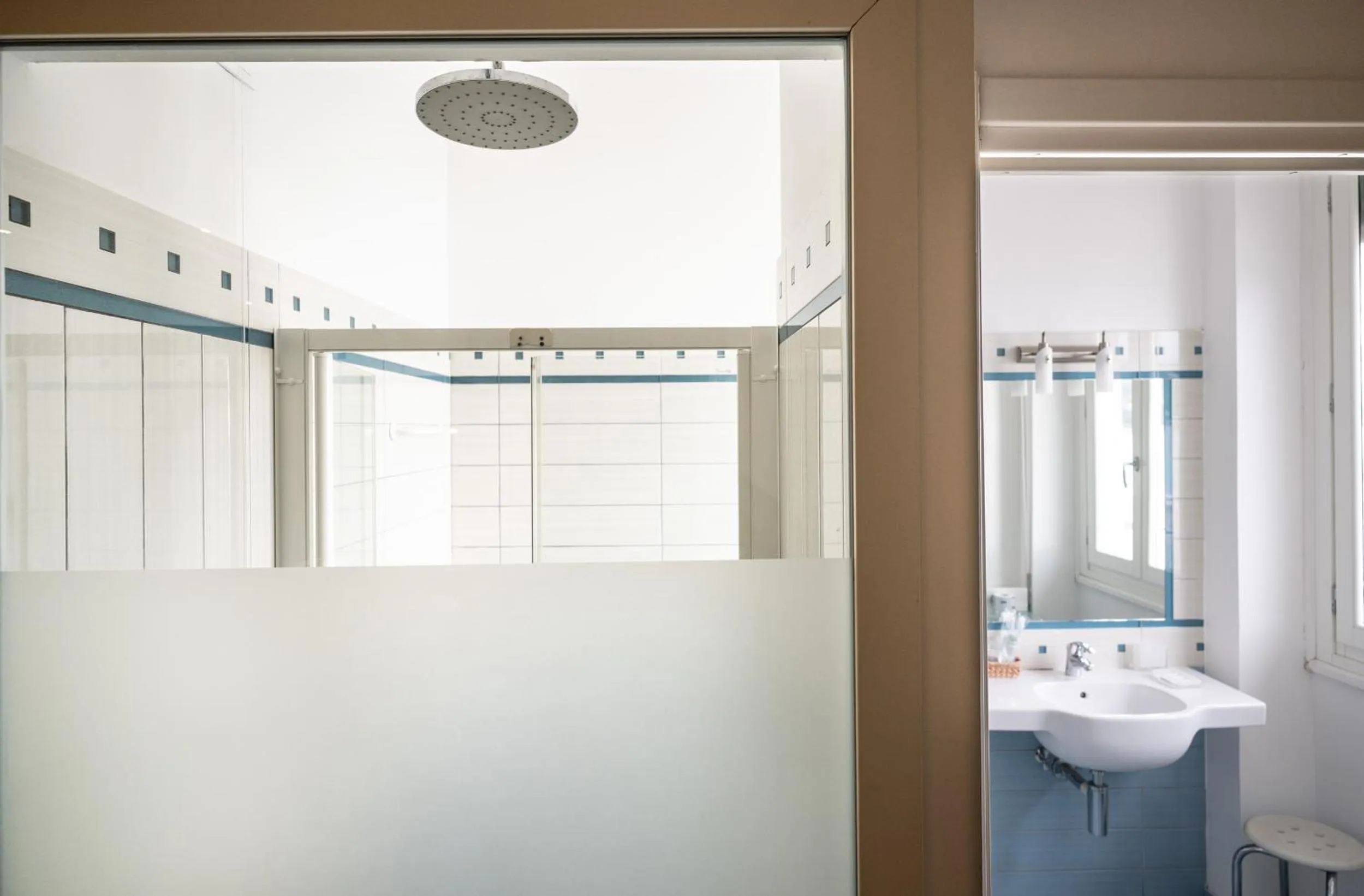 Shower in Hotel Ligure