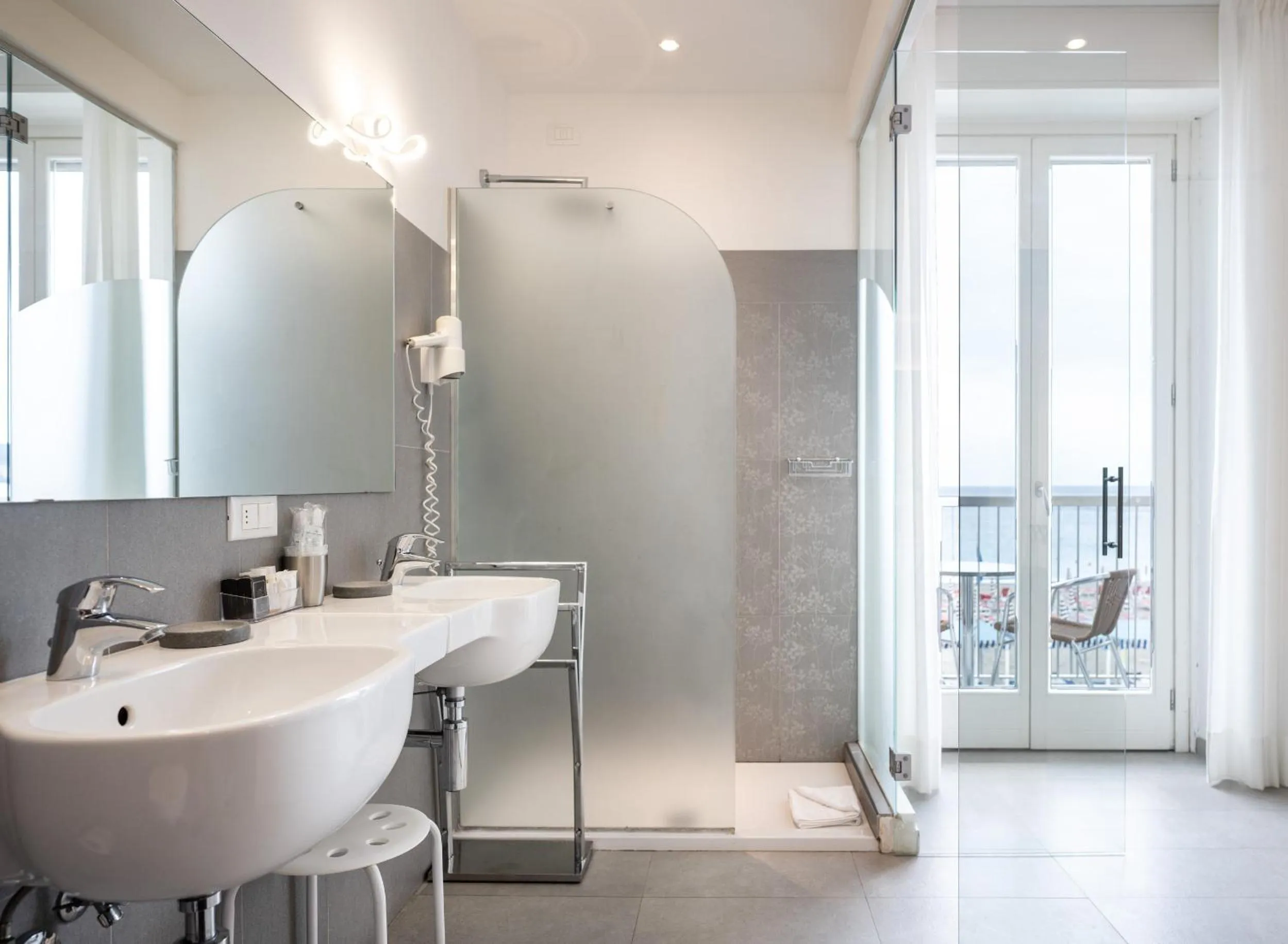 Shower in Hotel Ligure