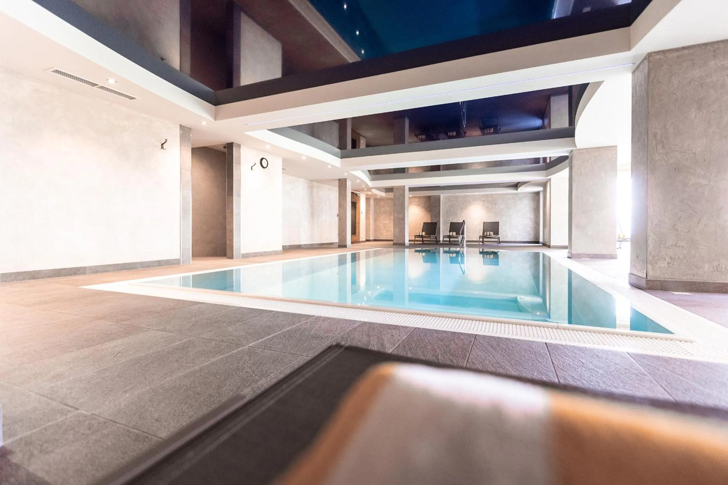 Swimming pool in Hotel Zum Löwen - Al Leone