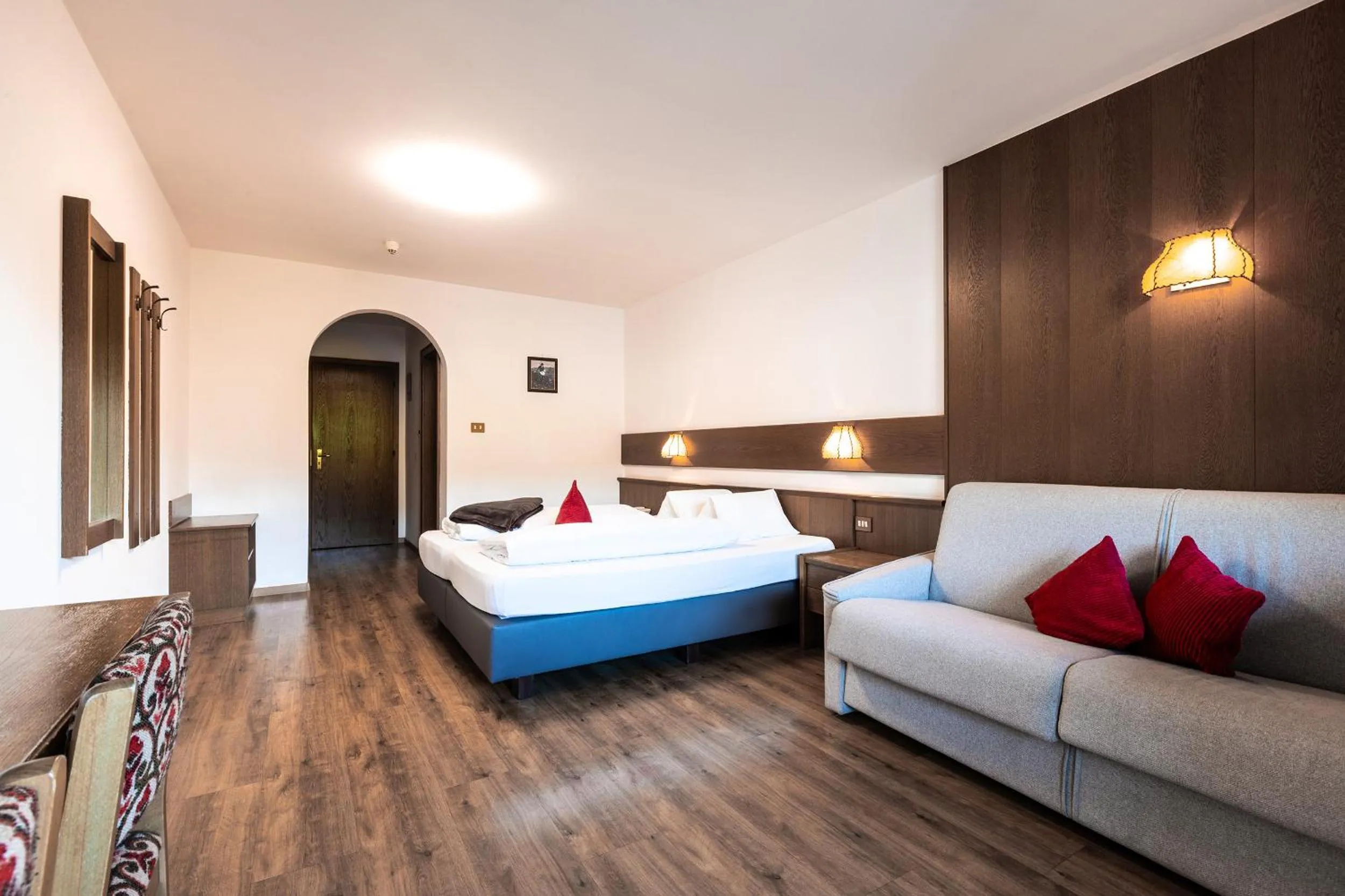 Bedroom, Bed in Hotel Zum Löwen - Al Leone