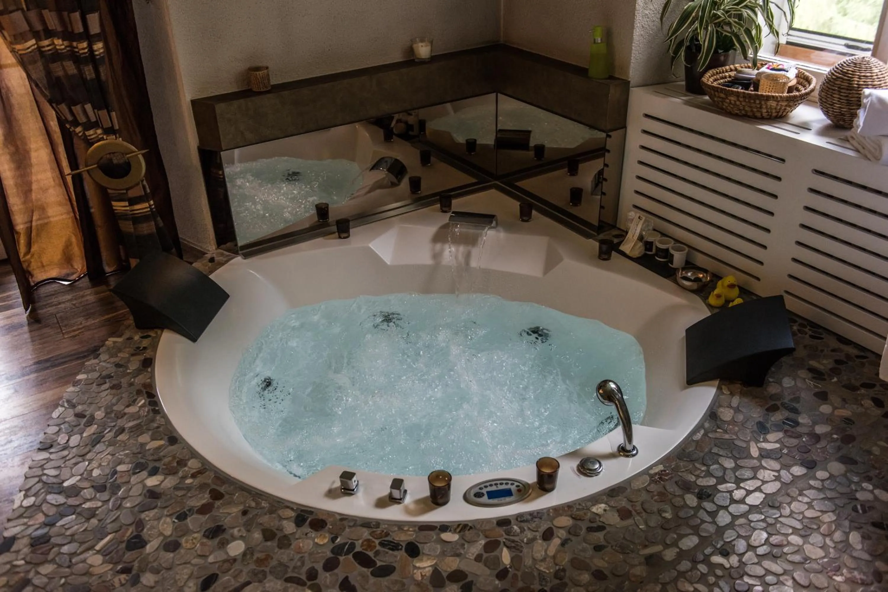 Bathroom in Hotel Krone Sihlbrugg