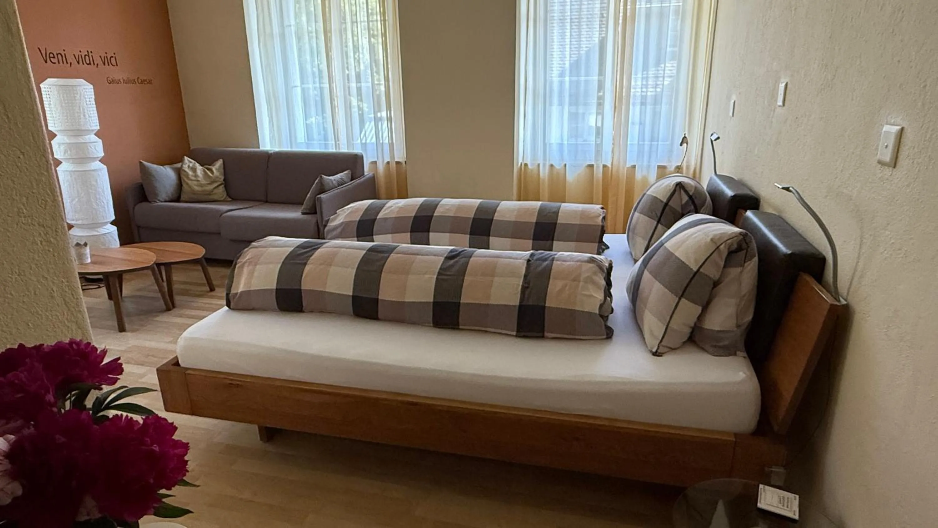 Bed in Hotel Krone Sihlbrugg