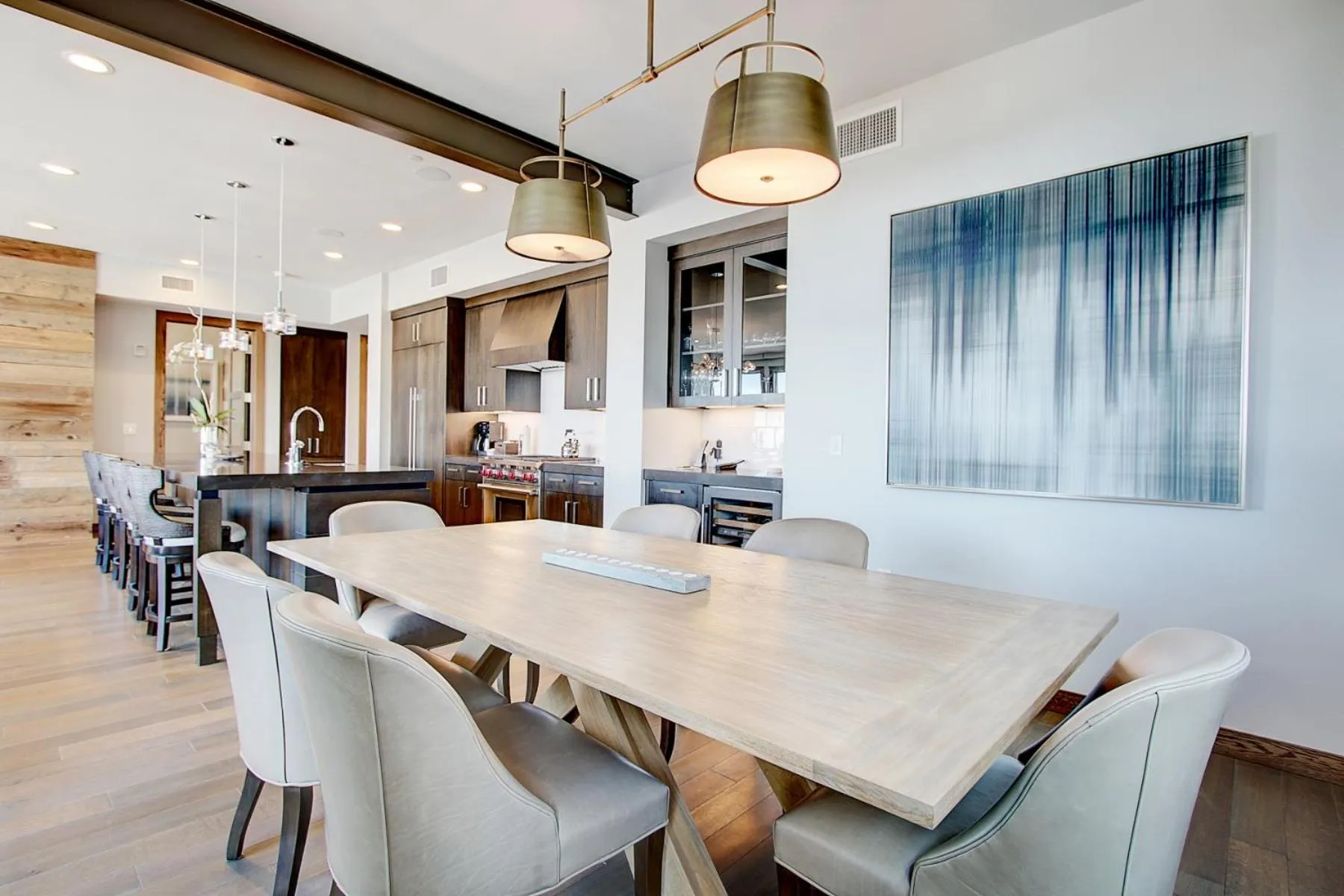 Dining area in Stein Eriksen Residences
