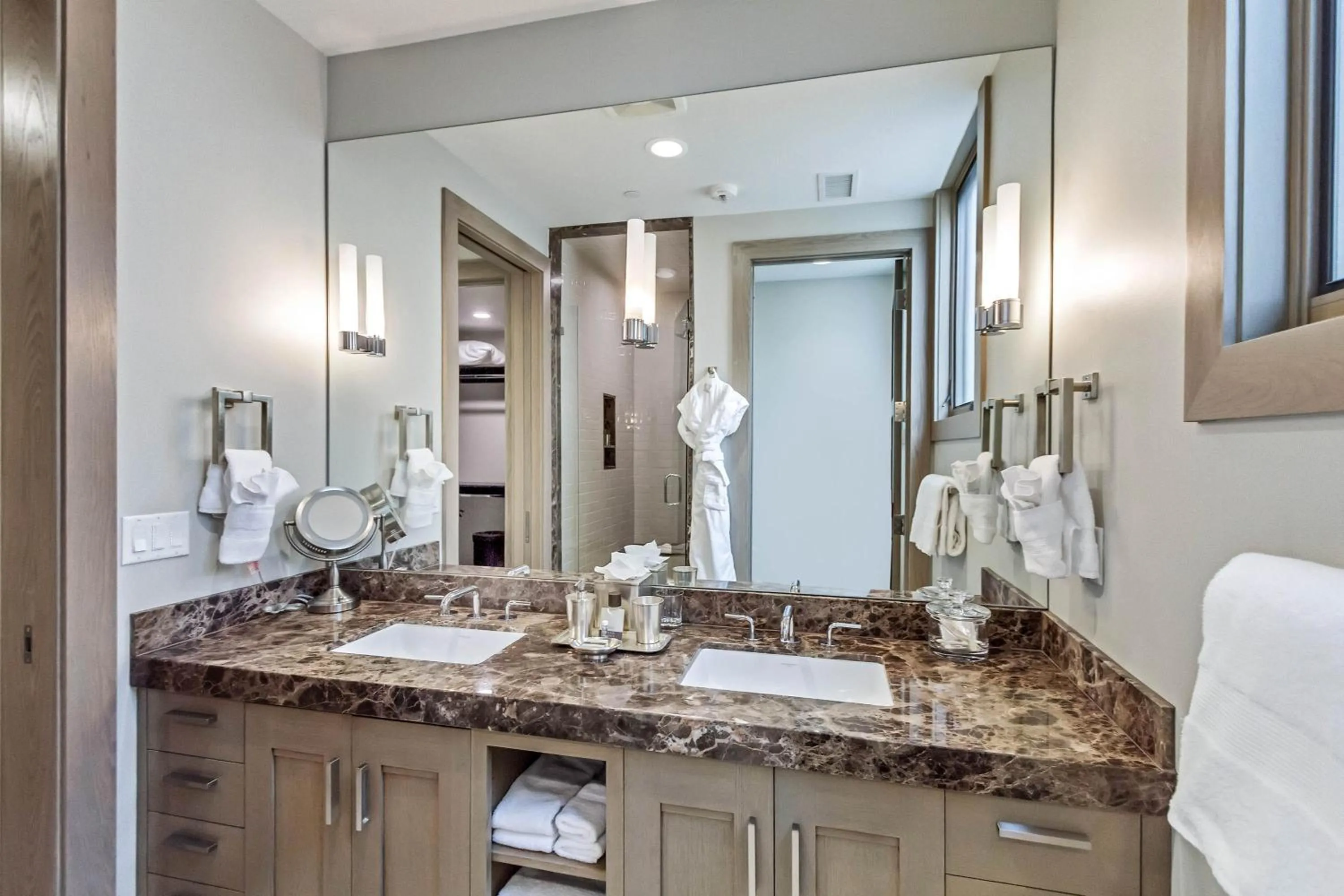 Bathroom in Stein Eriksen Residences