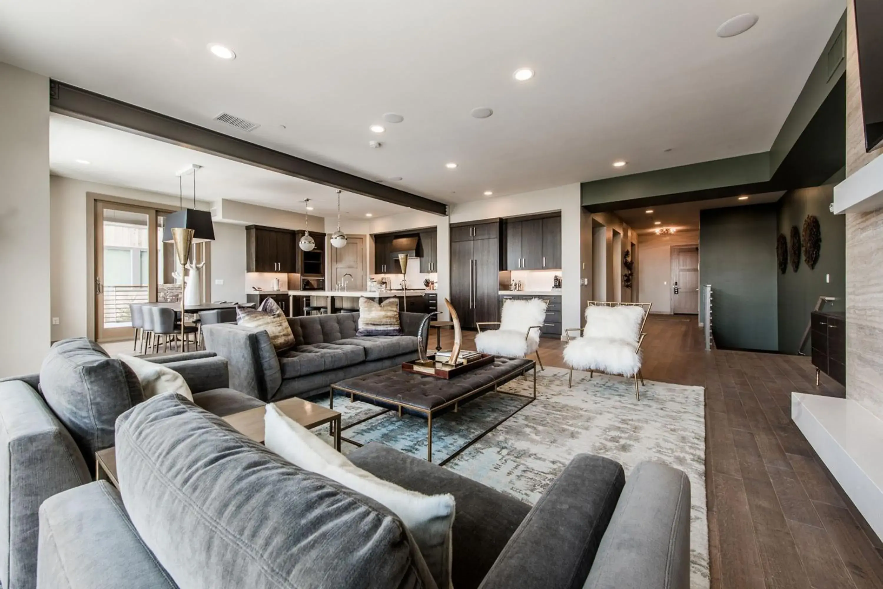 Premium Five Bedroom Suite in Stein Eriksen Residences Premium Five Bedroom Suite in Stein Eriksen Residences