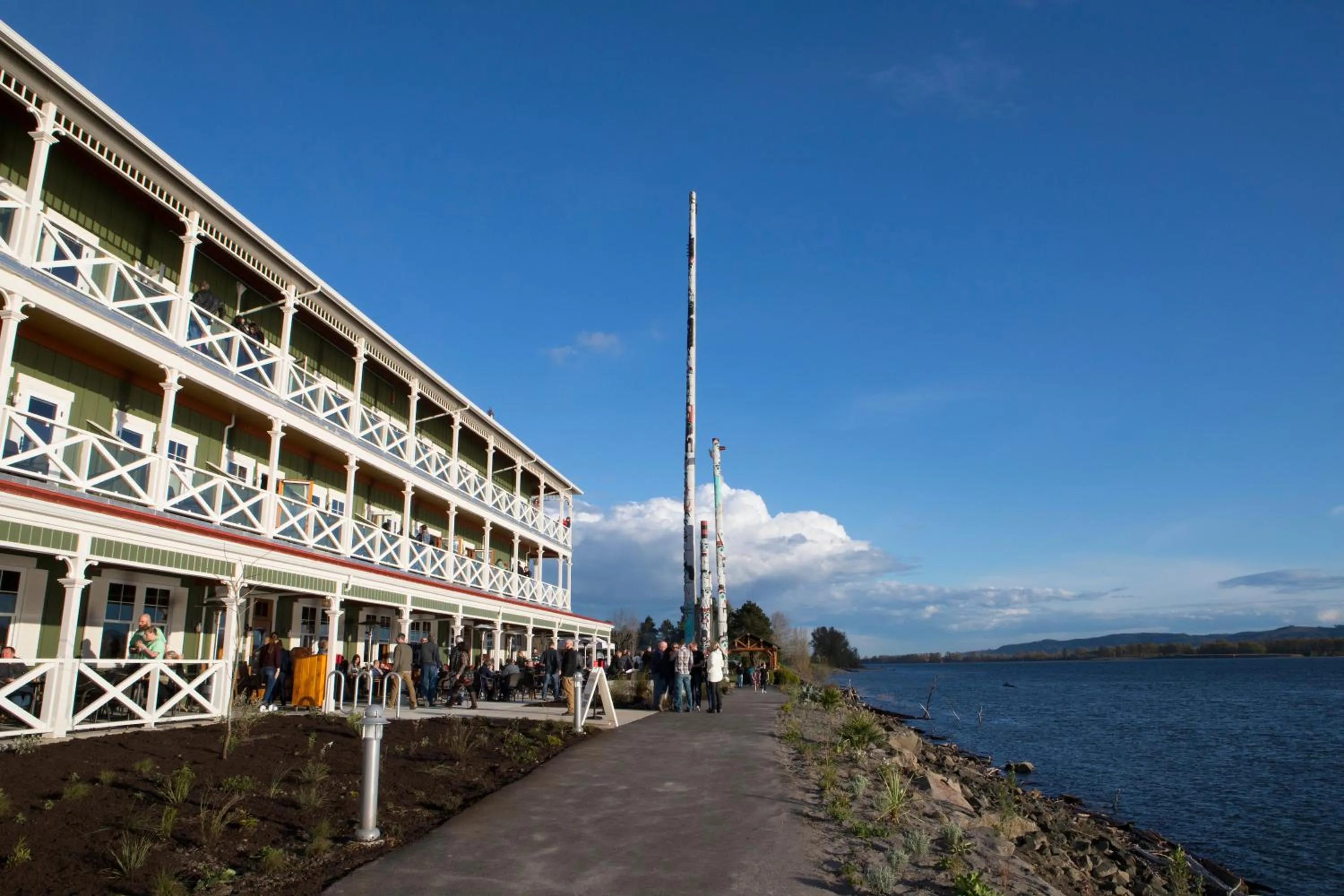 Property building in McMenamins Kalama Harbor Lodge