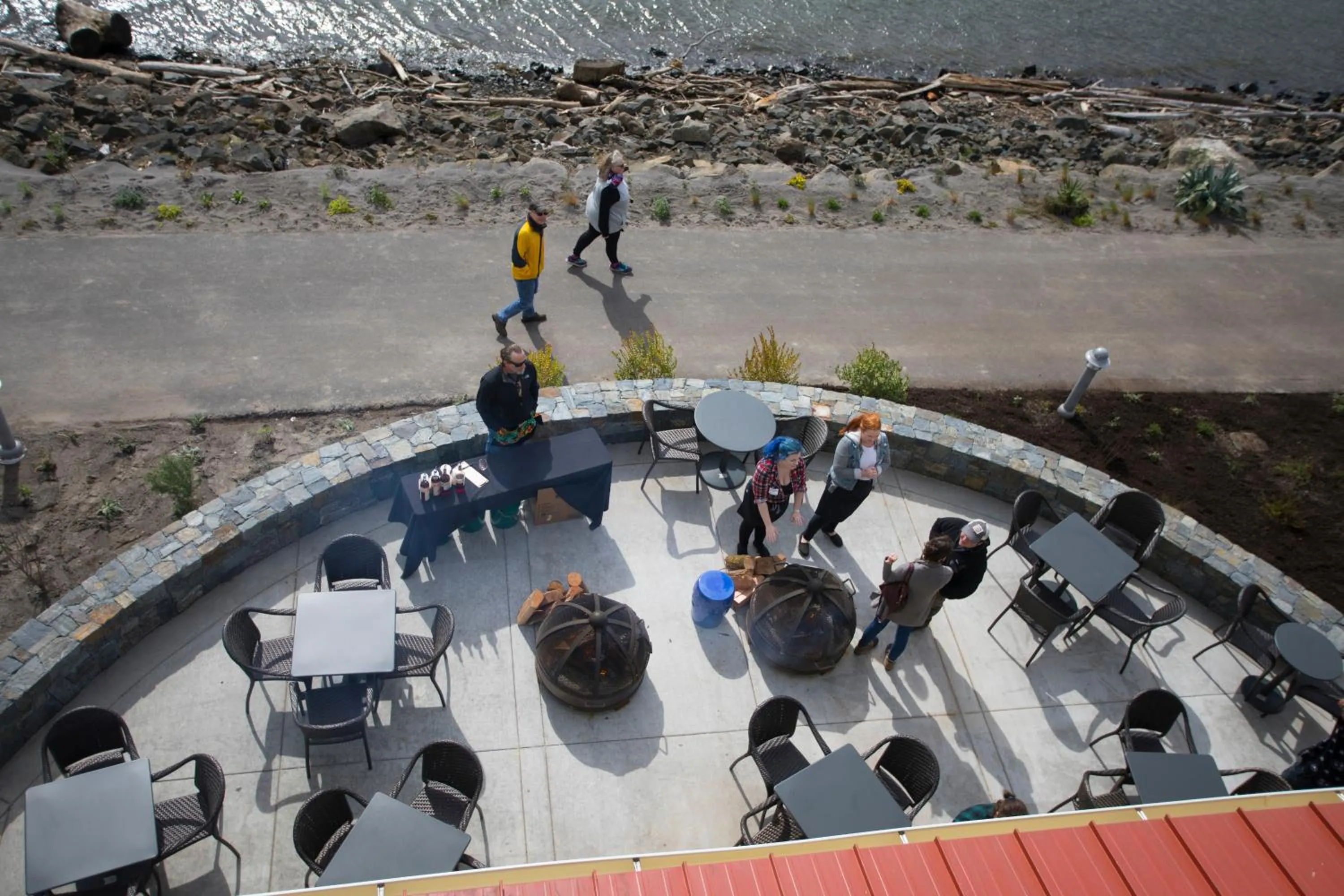 Restaurant/places to eat in McMenamins Kalama Harbor Lodge