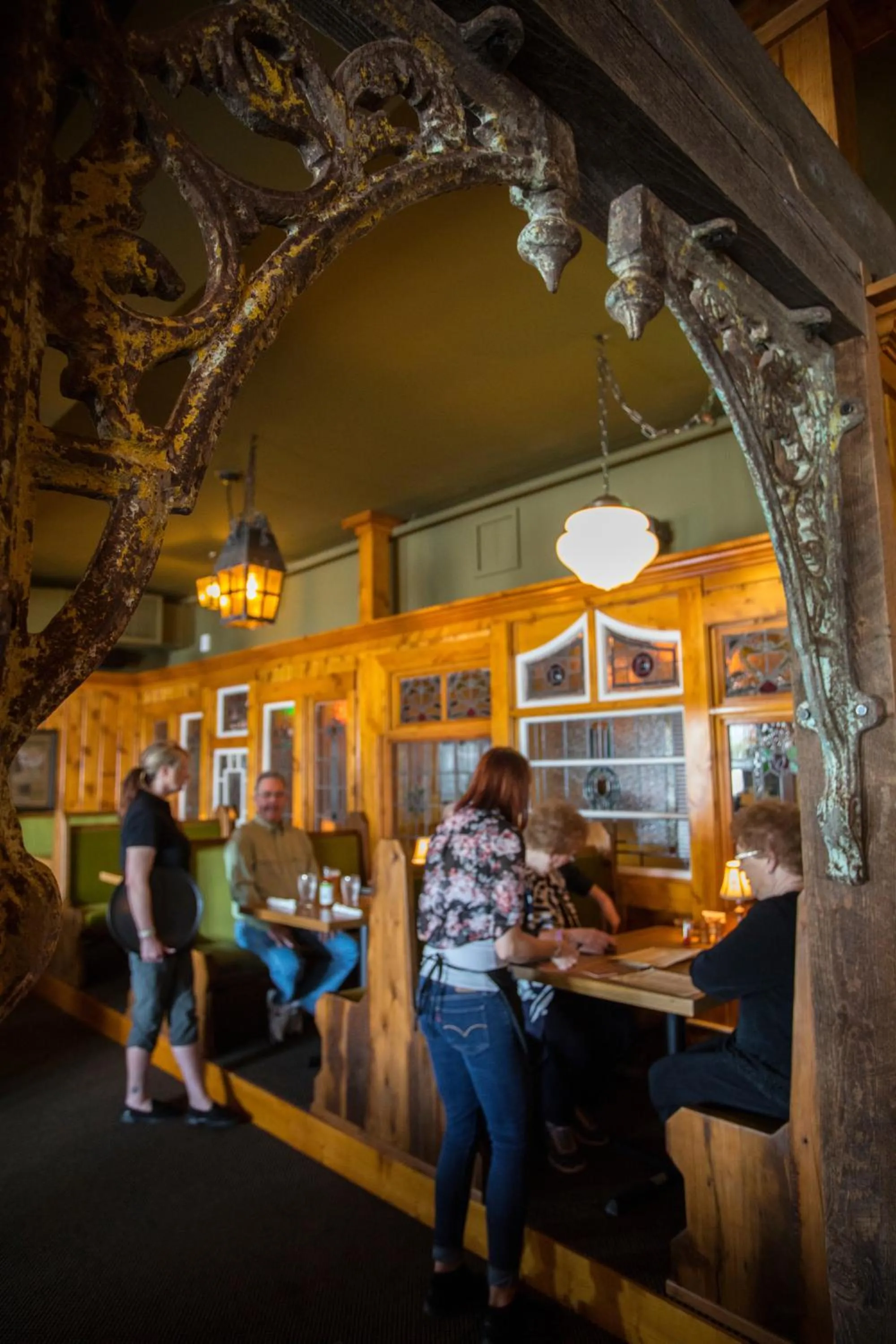 Restaurant/places to eat in McMenamins Kalama Harbor Lodge