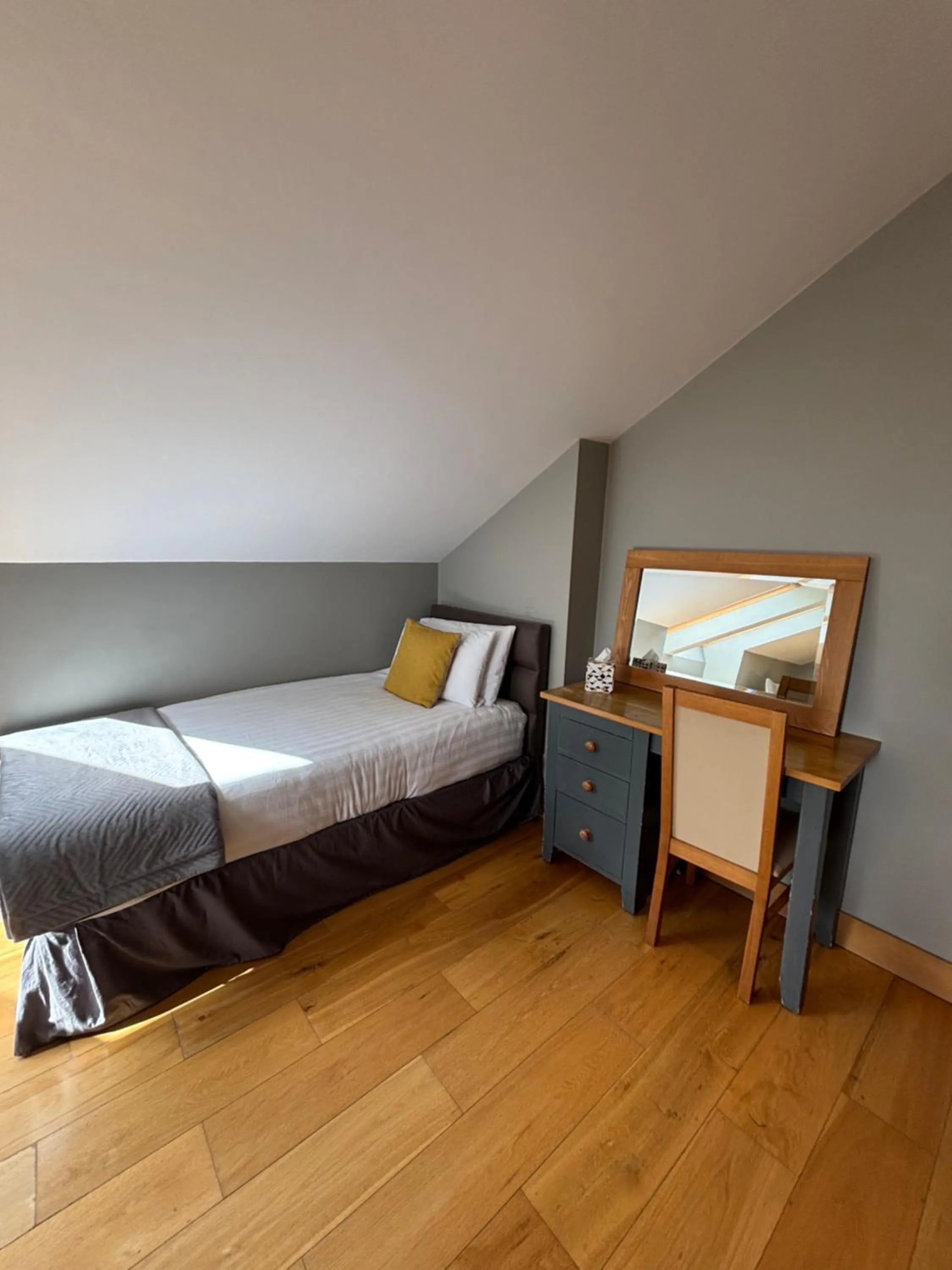 Bed in Fab View