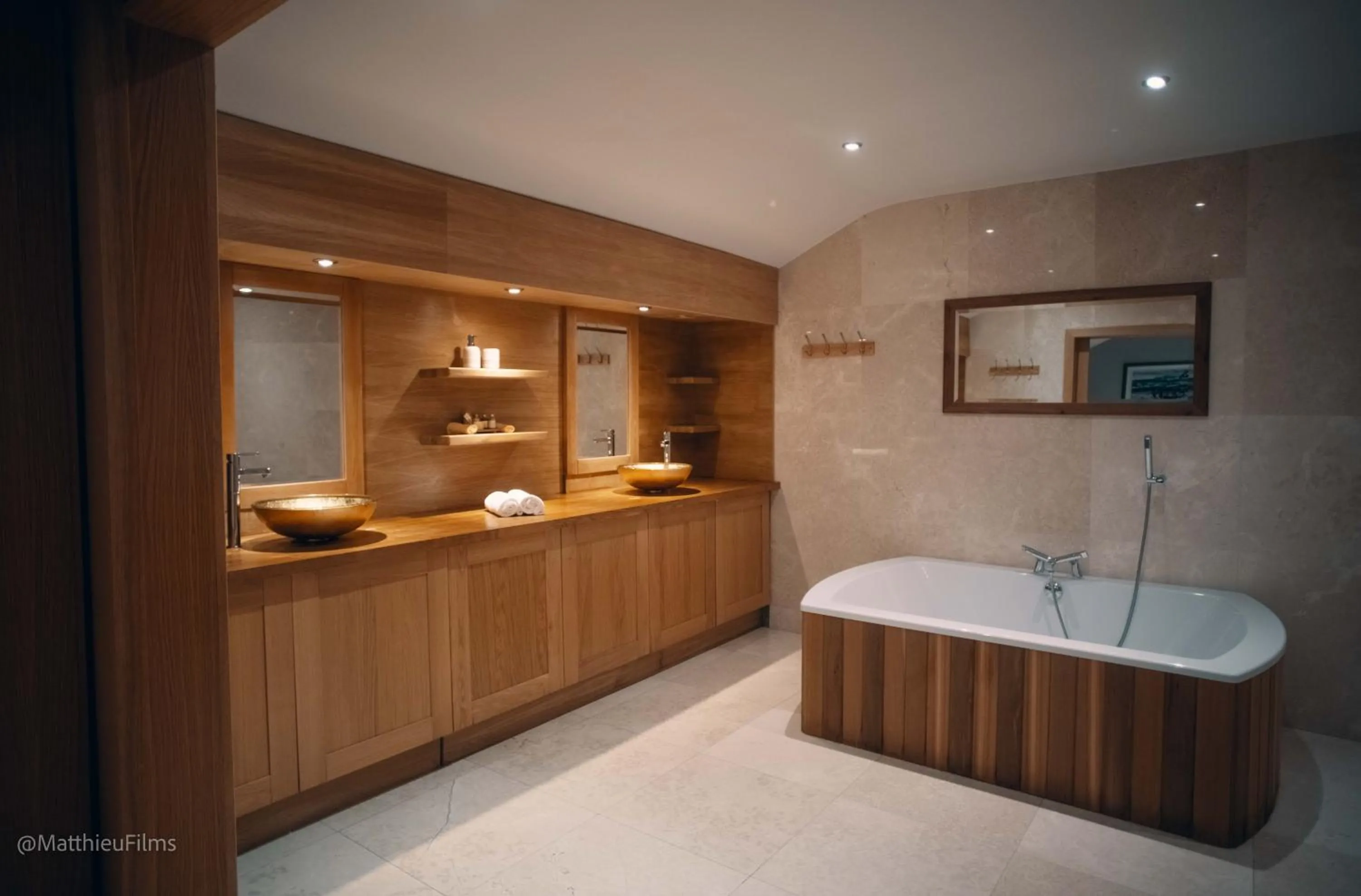 Bath in Fab View