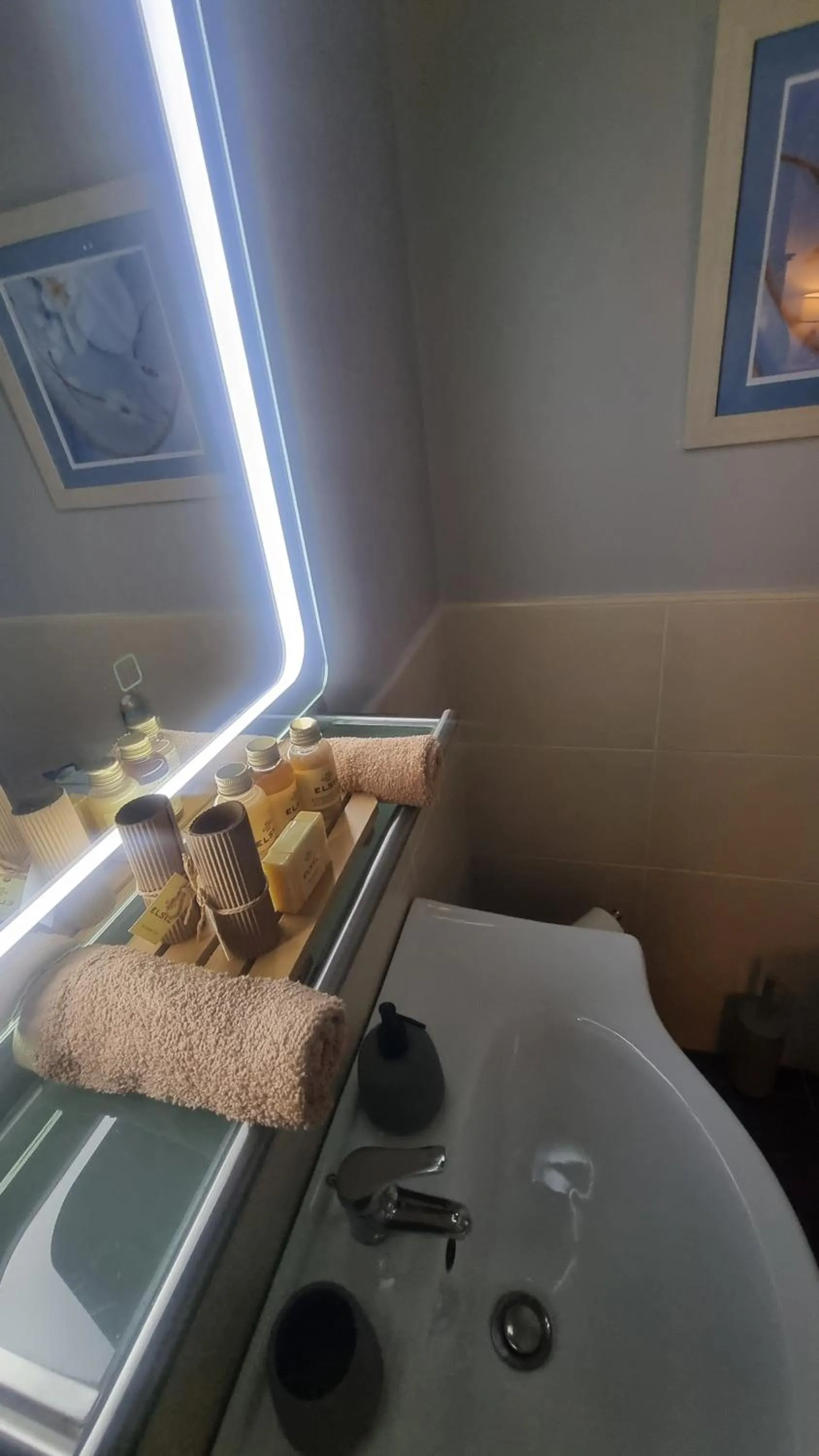 Bathroom in Fab View