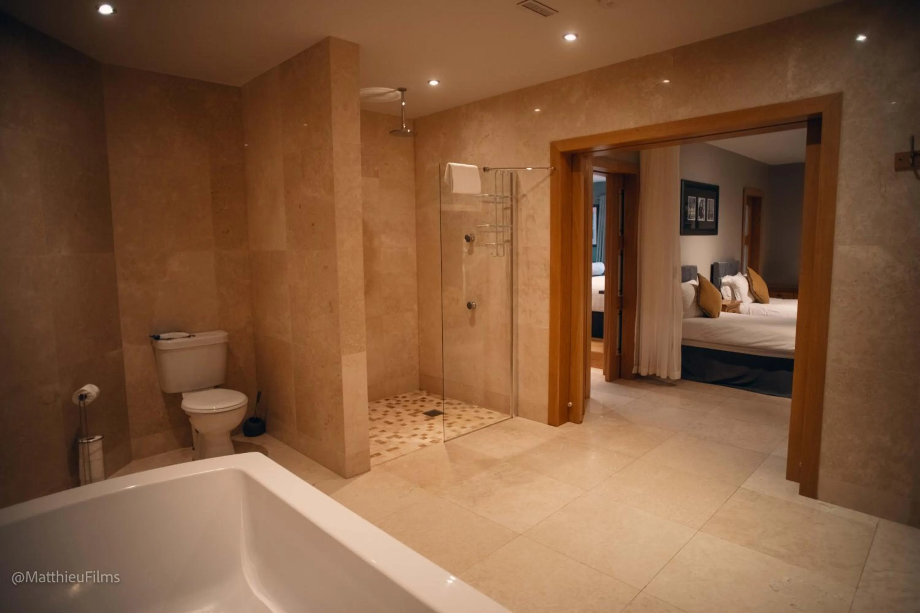Shower, Bed in Fab View