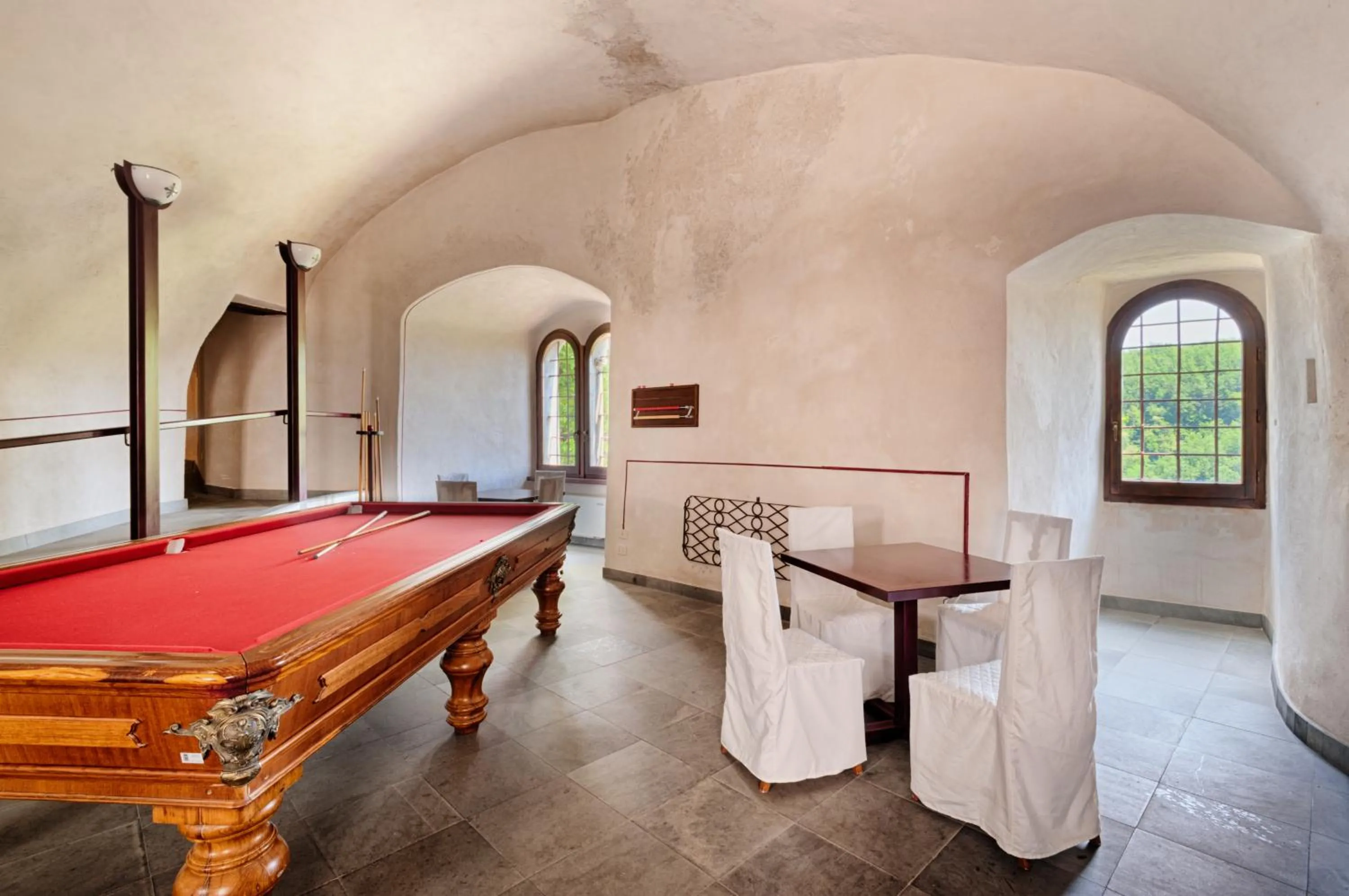 Game Room in Castello Di Compiano Hotel Relais Museum