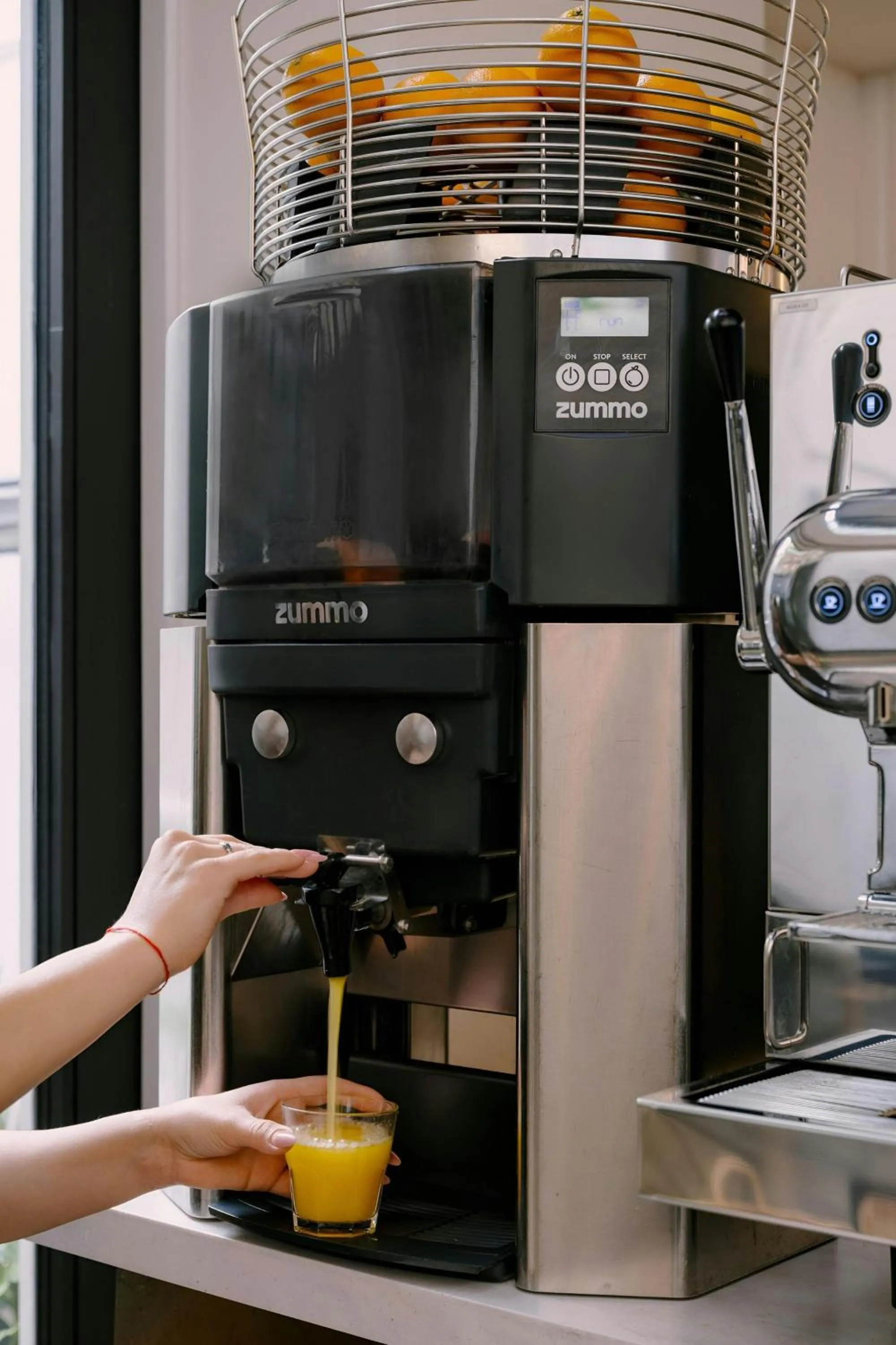 Breakfast in Chelsea Green Hotel, Sonder by Marriott Bonvoy