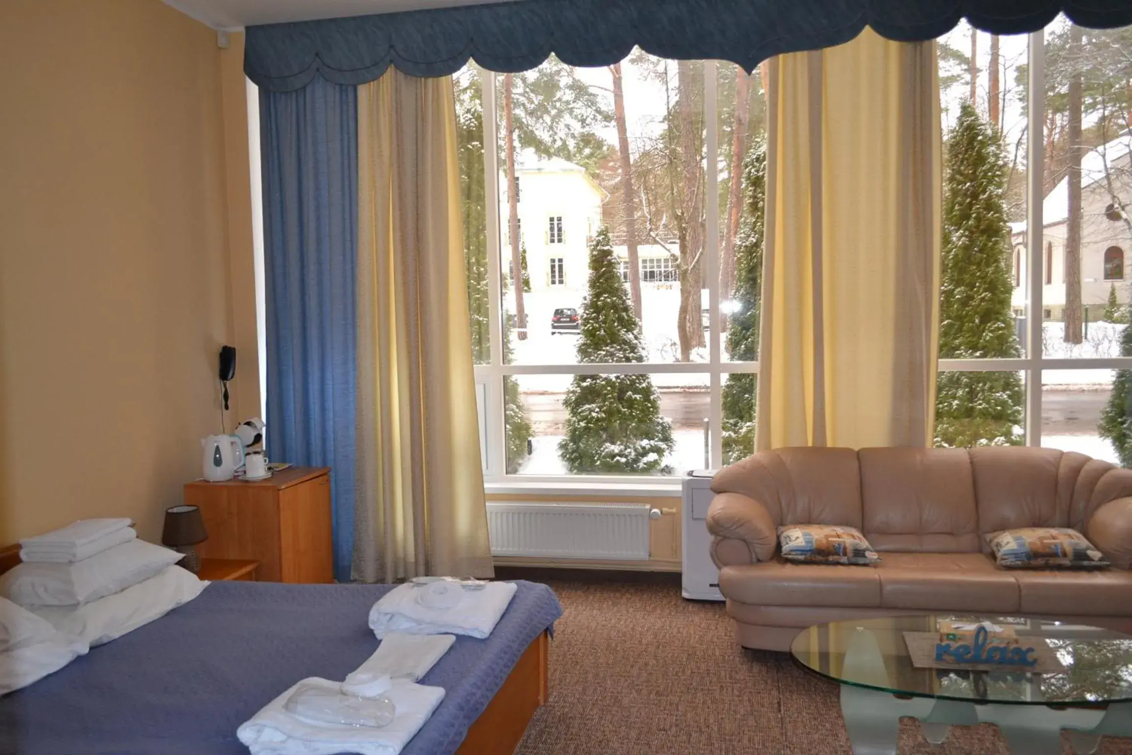 Suite in Hotel Yes Suite in Hotel Yes