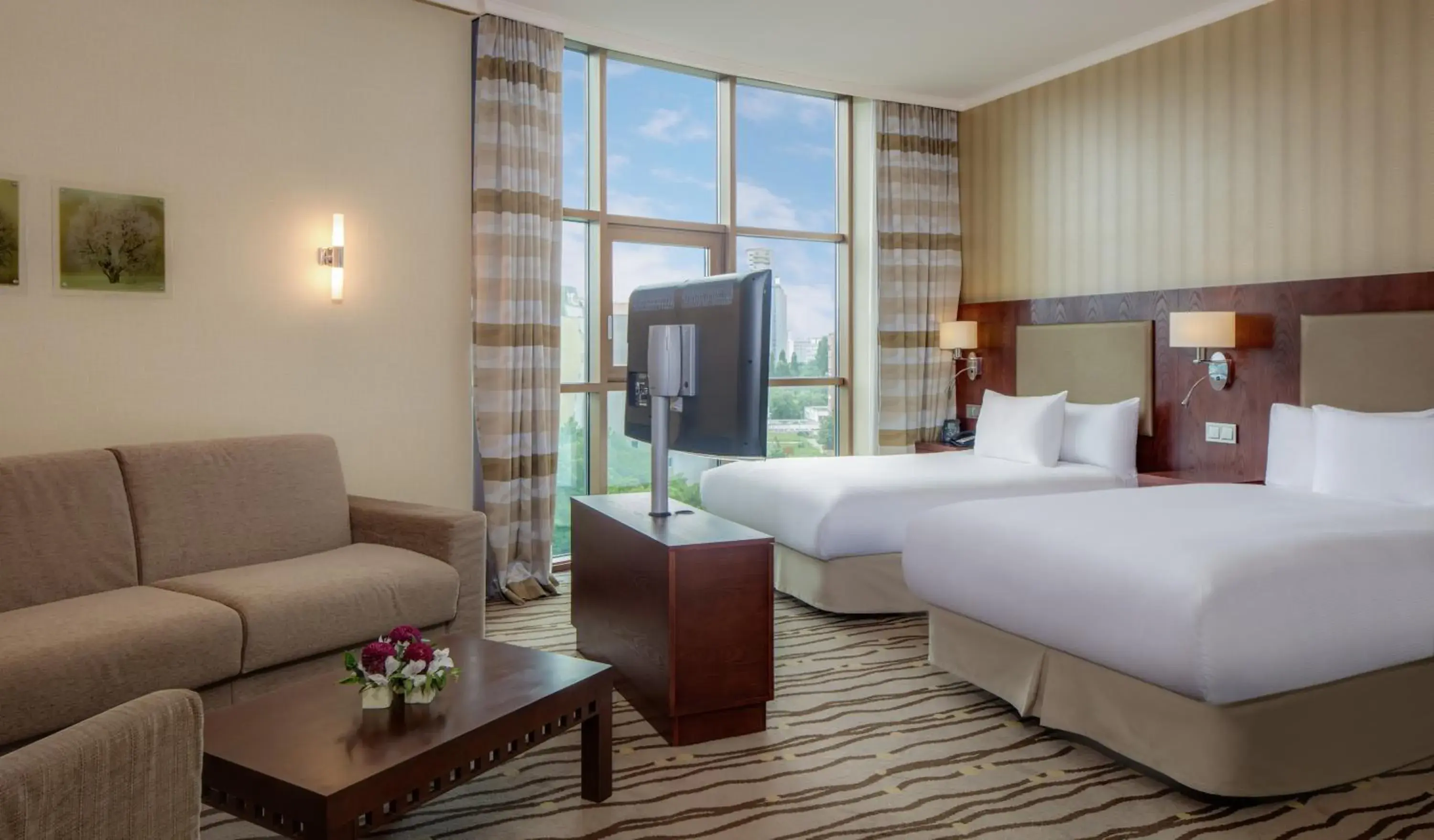 Deluxe Twin Room in DoubleTree by Hilton Bratislava Deluxe Twin Room in DoubleTree by Hilton Bratislava