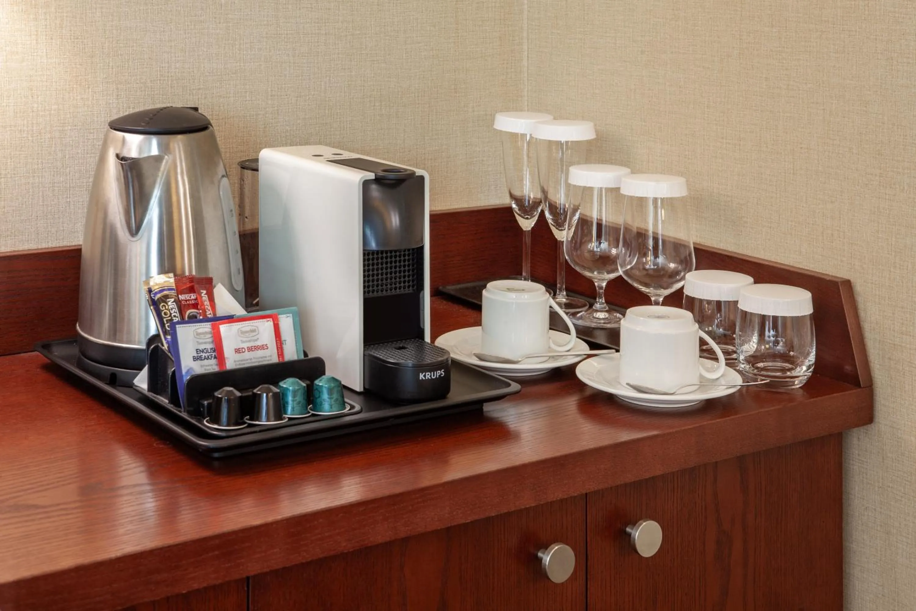 Coffee/tea facilities in DoubleTree by Hilton Bratislava