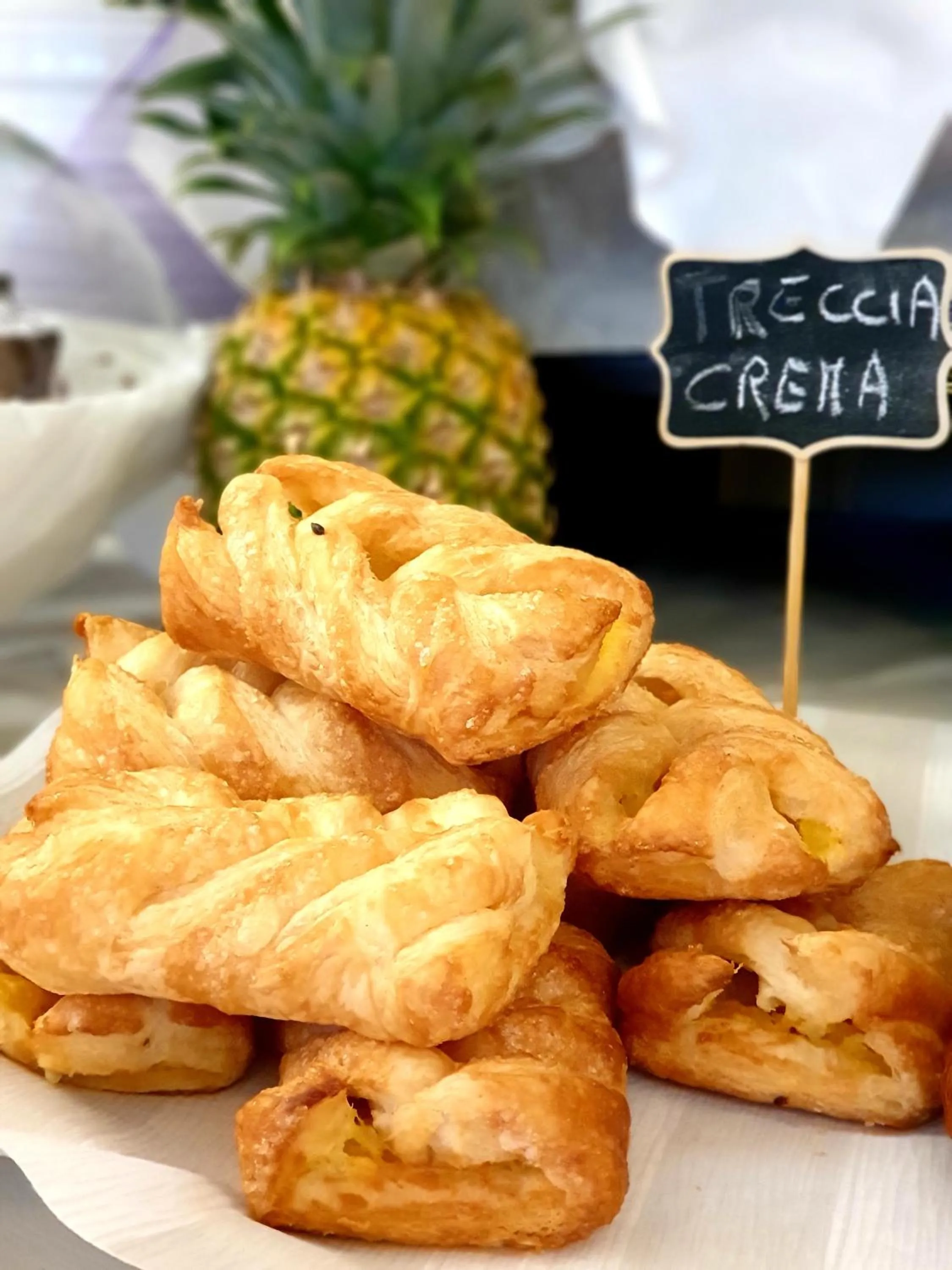 Food and drinks in Hotel Tahiti