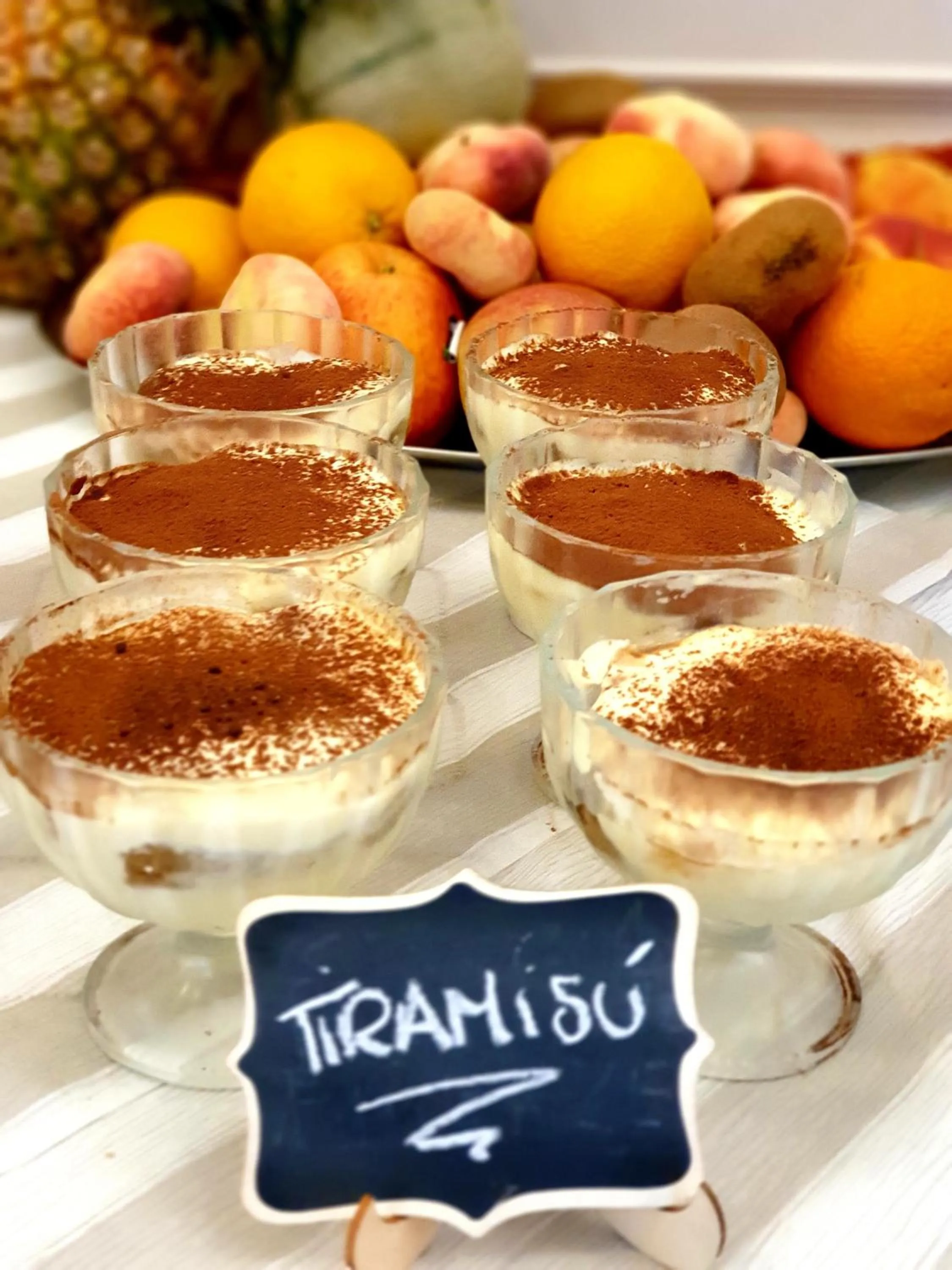 Food and drinks in Hotel Tahiti