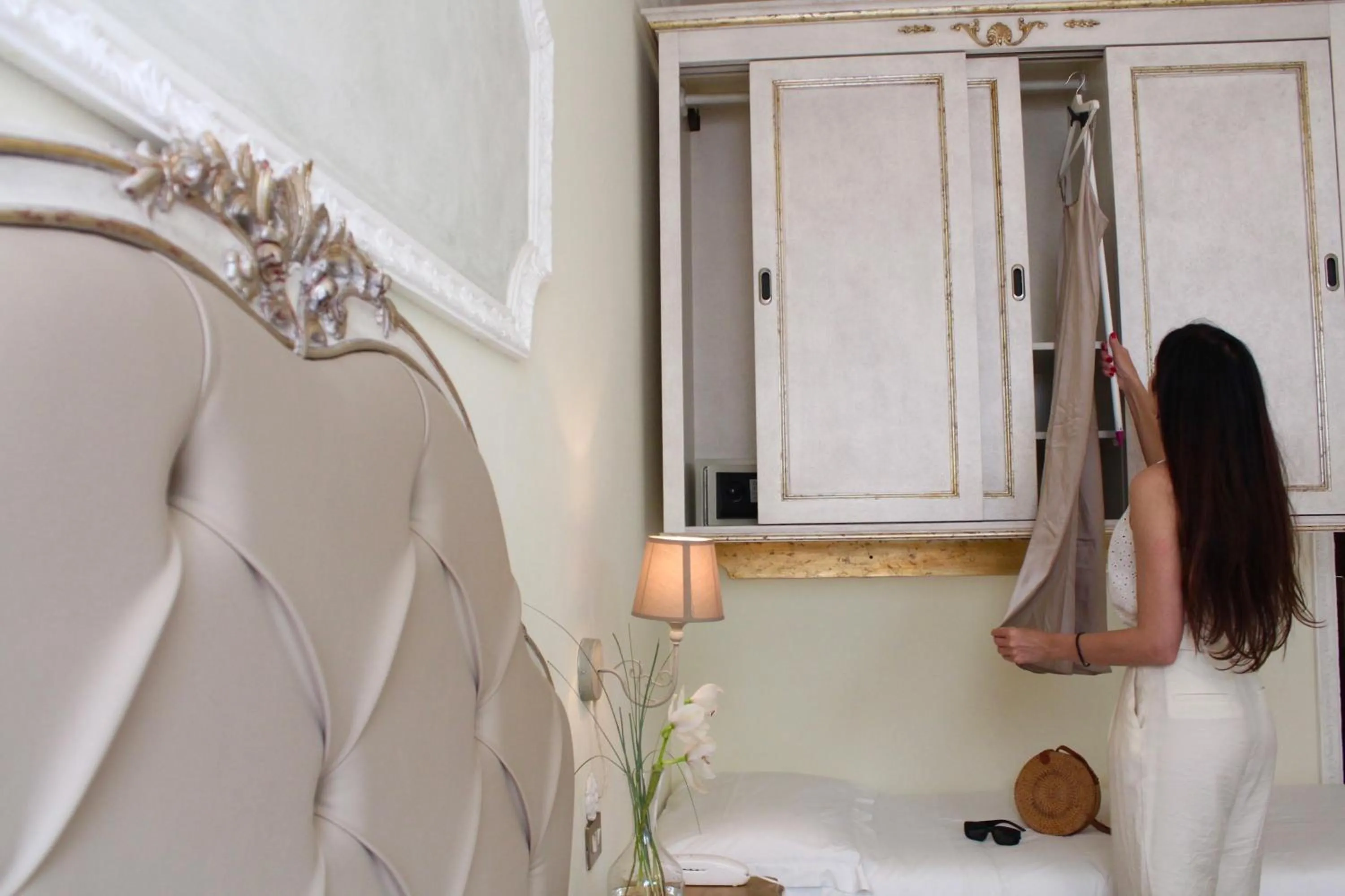 People in Hotel Tahiti