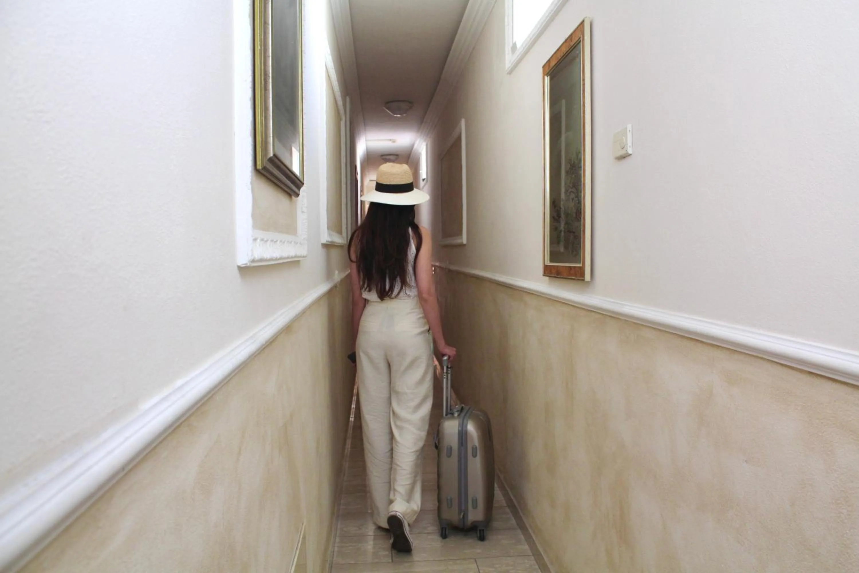 Staff in Hotel Tahiti