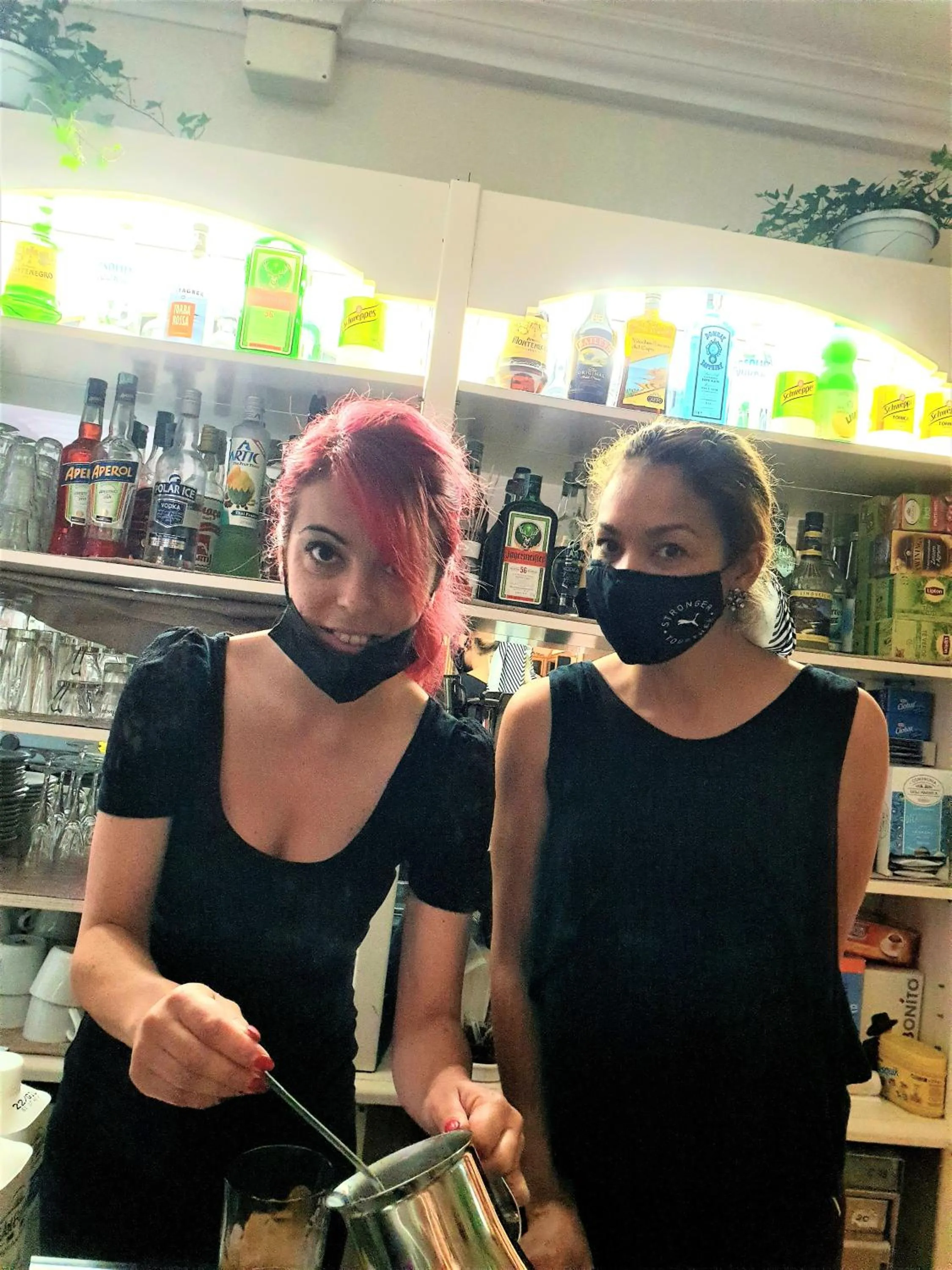 Staff in Hotel Tahiti