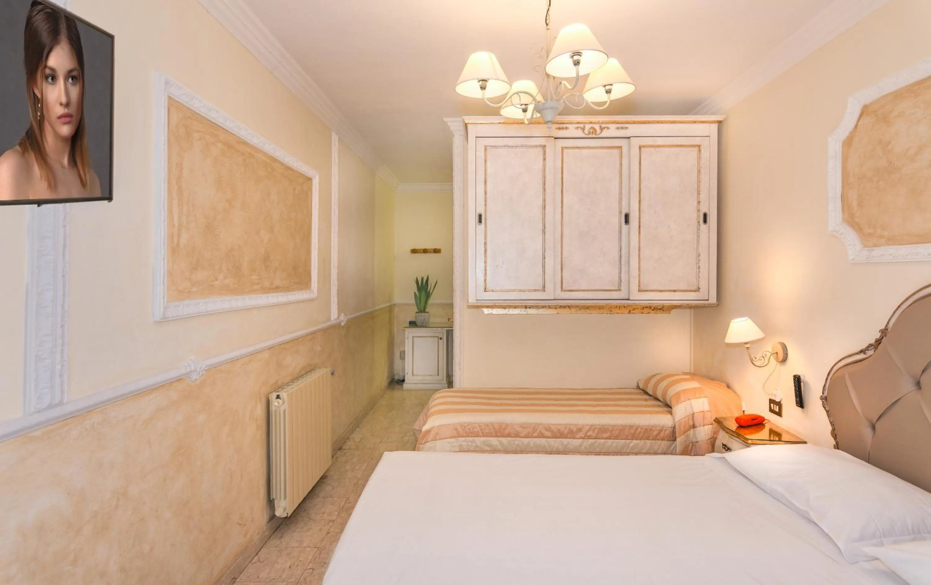 Bedroom, Bed in Hotel Tahiti