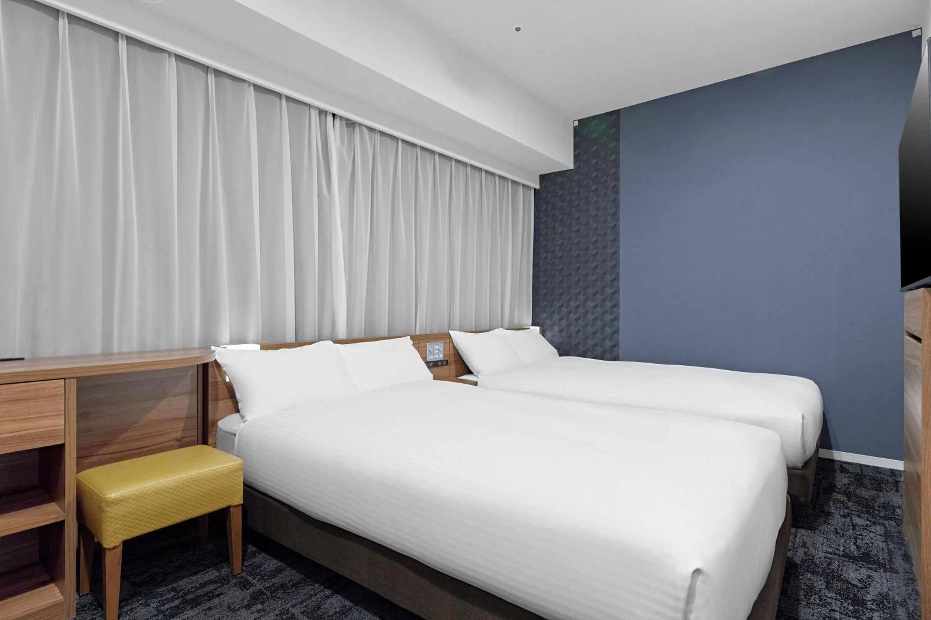 Area and facilities, Bed in Sotetsu Fresa Inn Kitahama