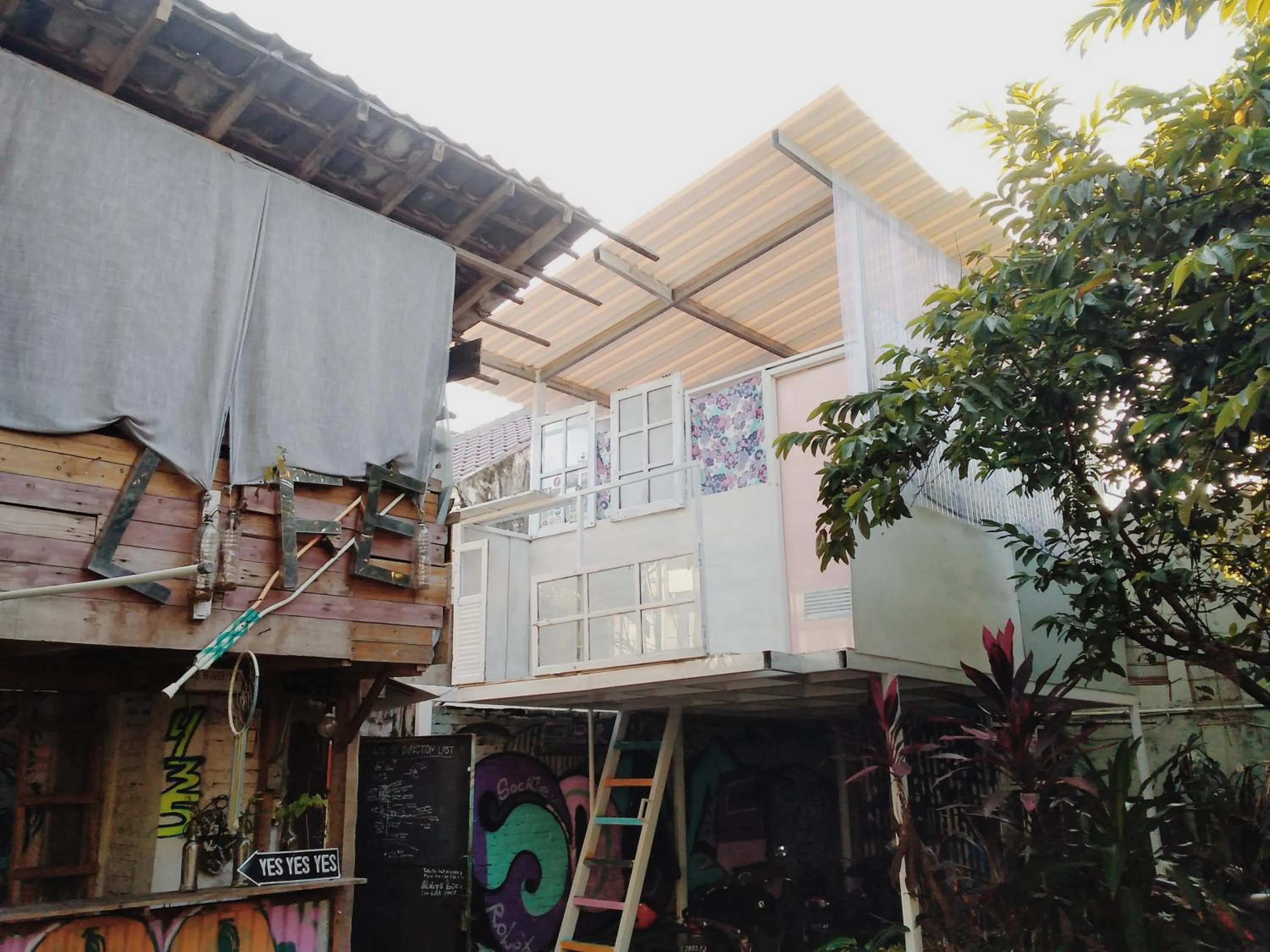 Property building in Yez Yez Yez All Good Hostel