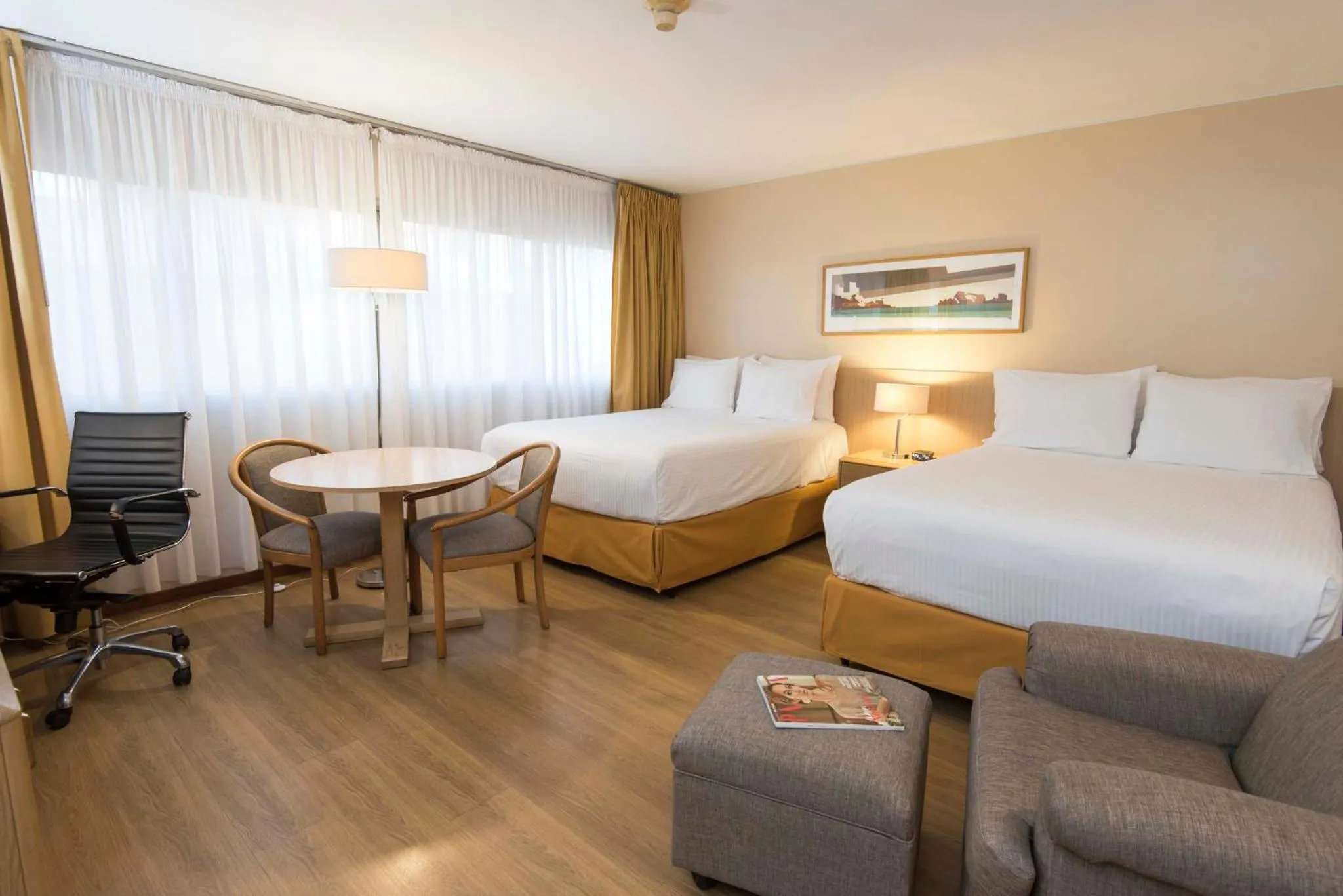 Photo of the whole room, Bed in Holiday Inn Montevideo by IHG