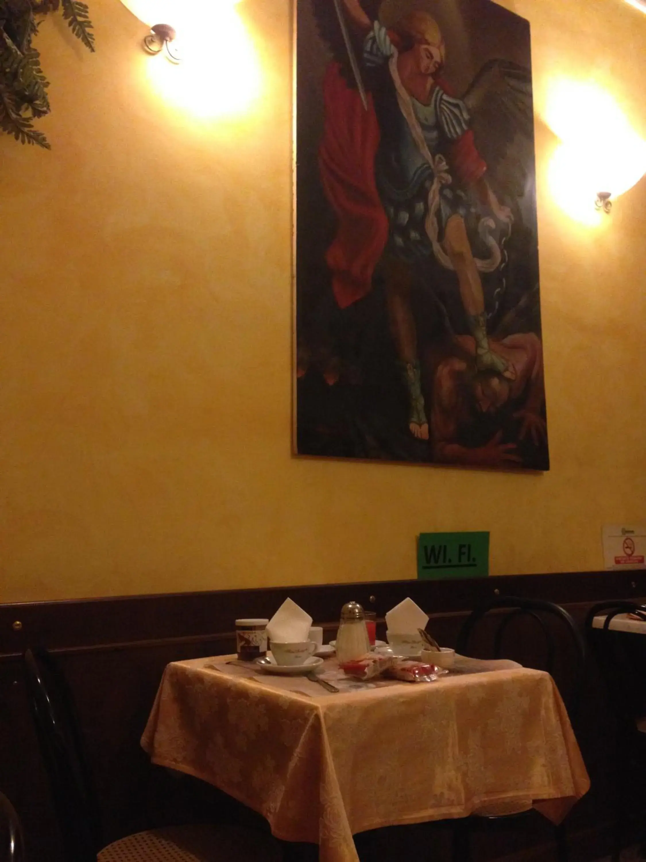 Restaurant/places to eat in Hotel Bolognese Restaurant/places to eat in Hotel Bolognese
