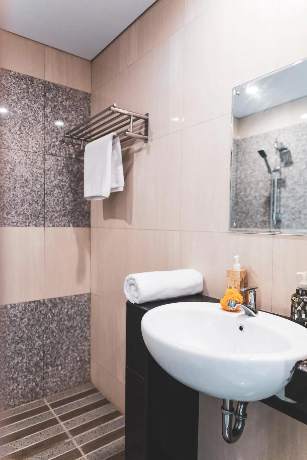 Bathroom in Umah Nugraha