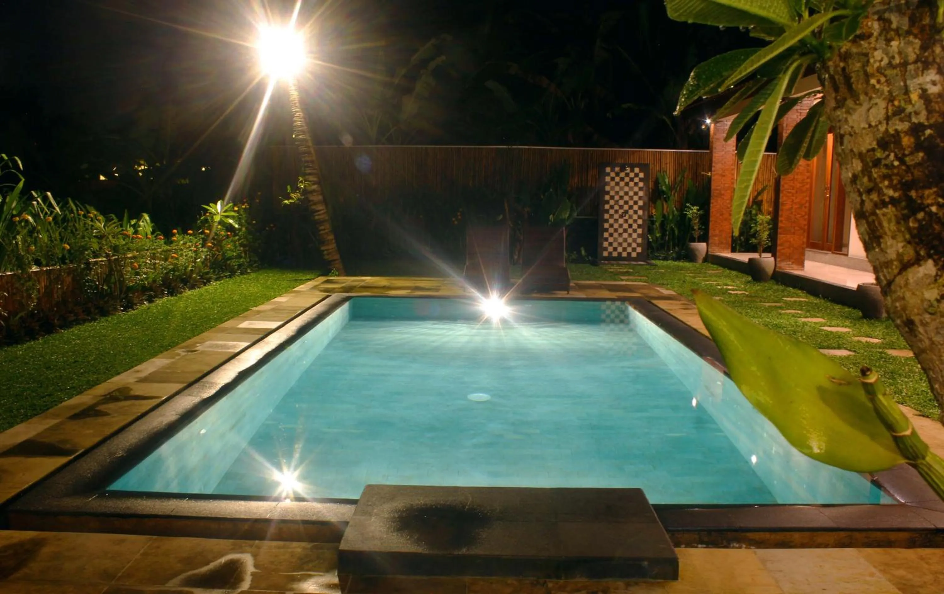 Pool view in Umah Nugraha