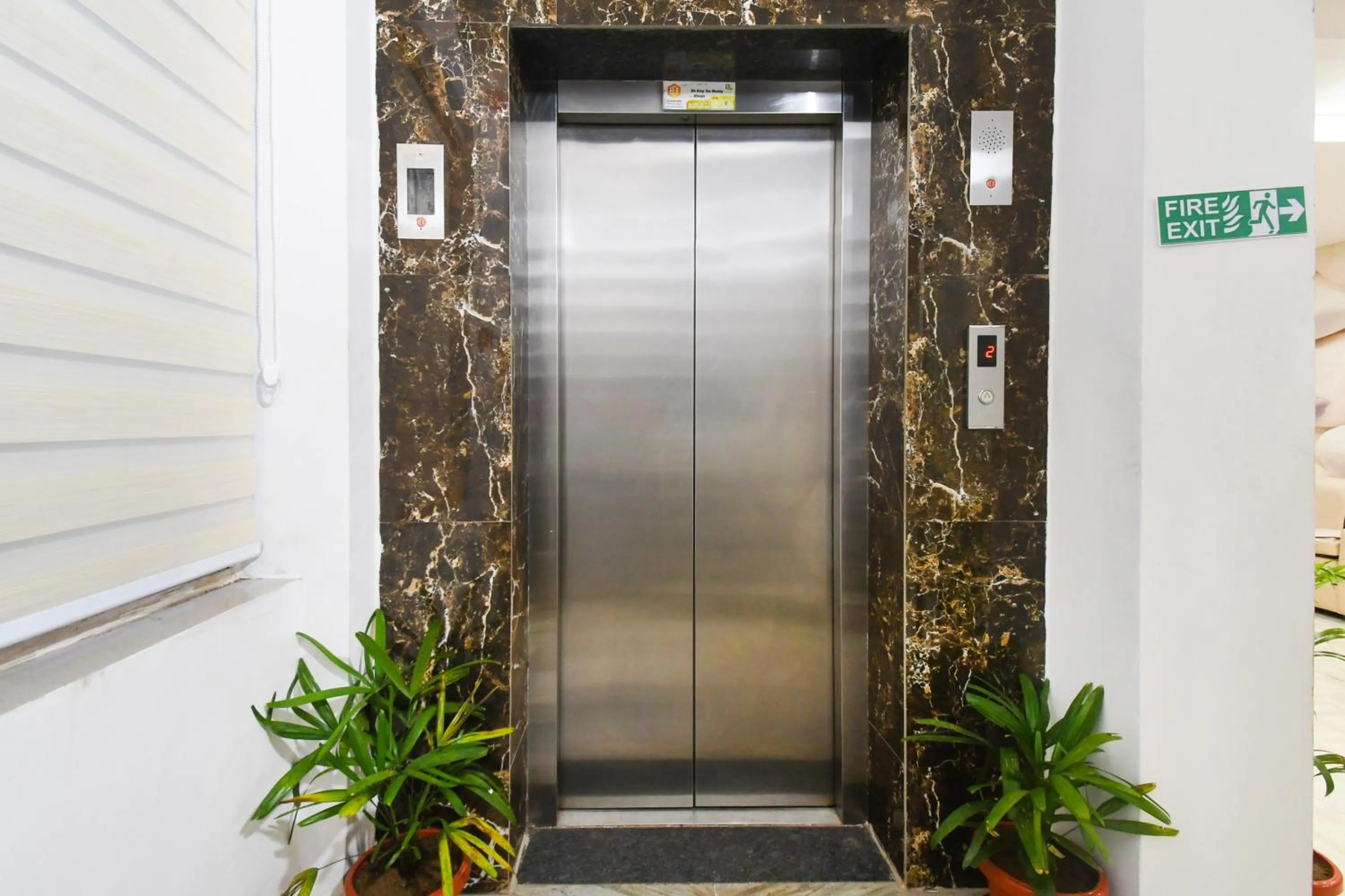 Lobby or reception in Townhouse Best Inn