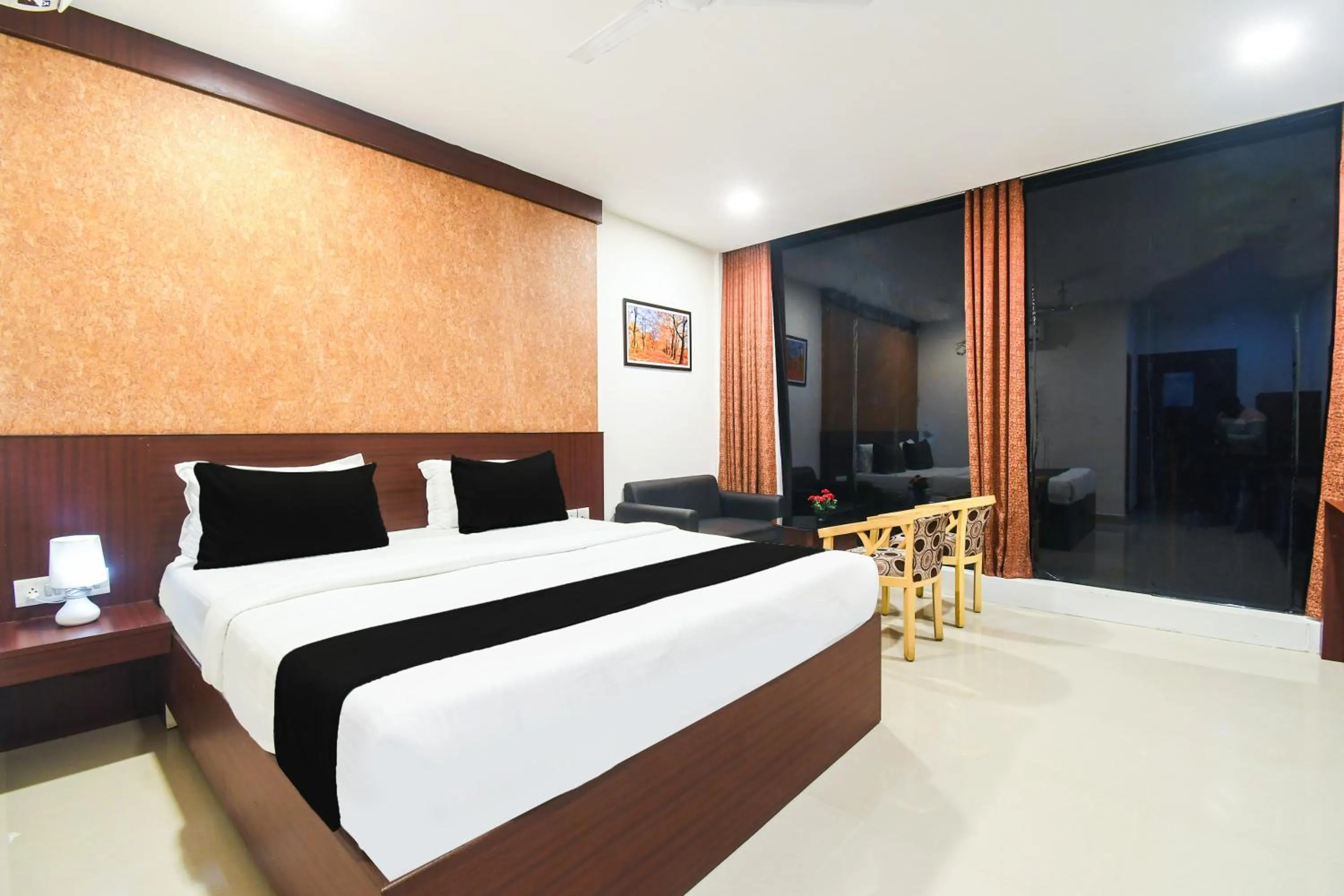 Bedroom in Townhouse Best Inn