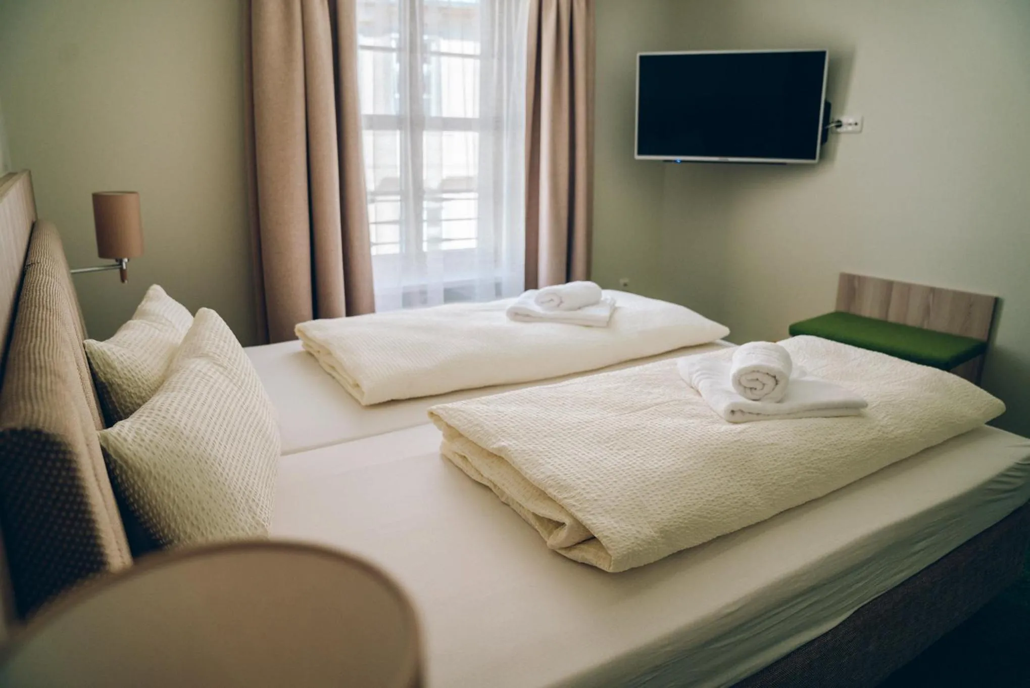 Bed in Adelheid Hotel garni