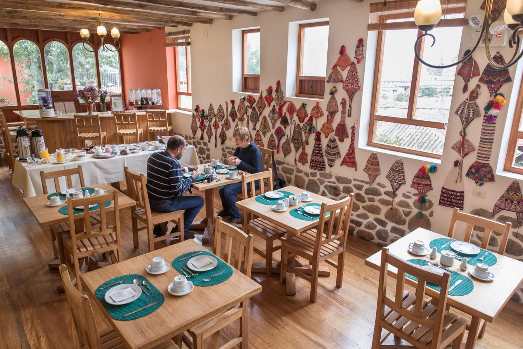 Restaurant/places to eat in SAUCE Hotel Boutique