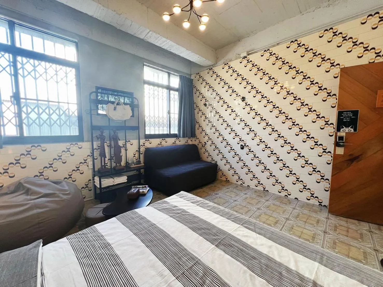 Photo of the whole room, Bed in 樂客背包旅棧 Local Backpacker Hostel