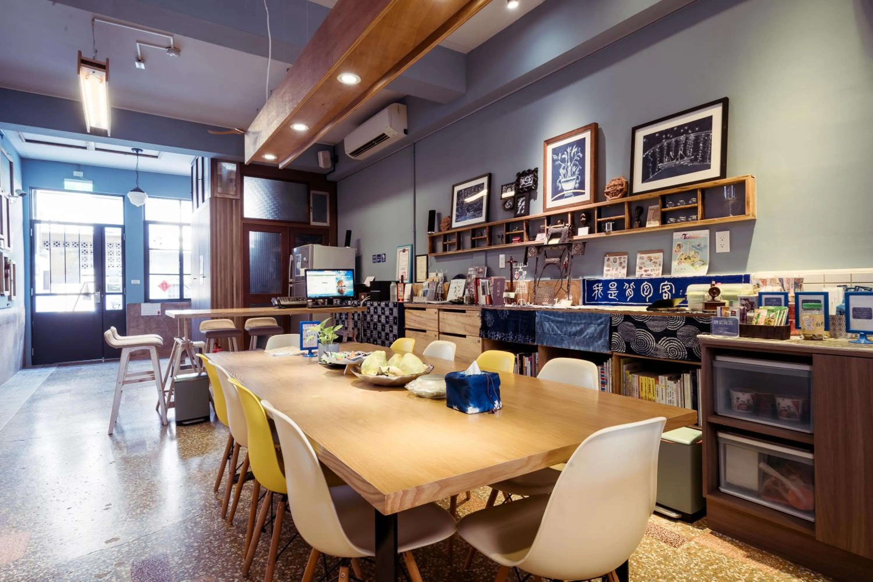 Communal lounge/ TV room in 樂客背包旅棧 Local Backpacker Hostel