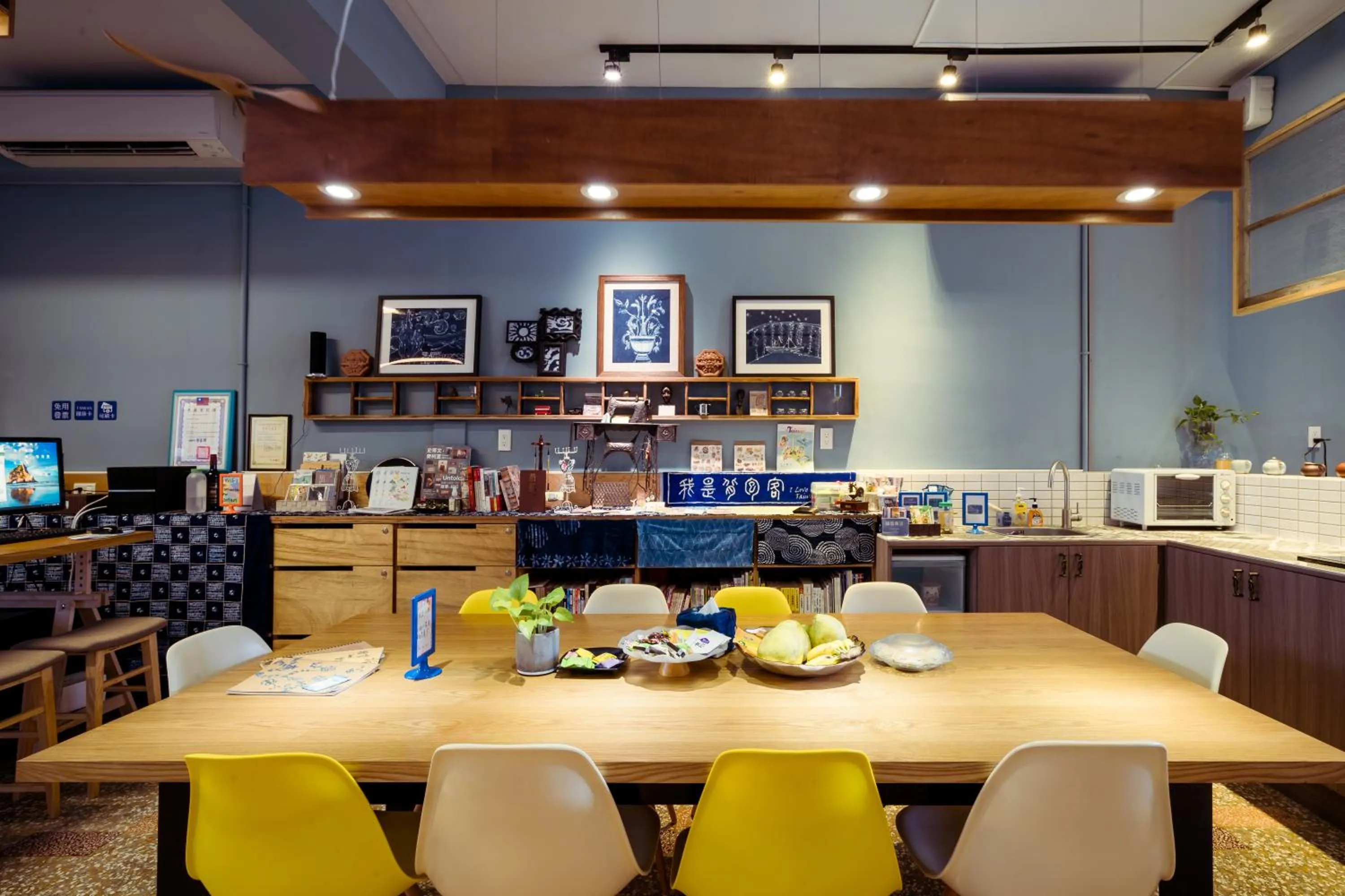 Communal lounge/ TV room in 樂客背包旅棧 Local Backpacker Hostel