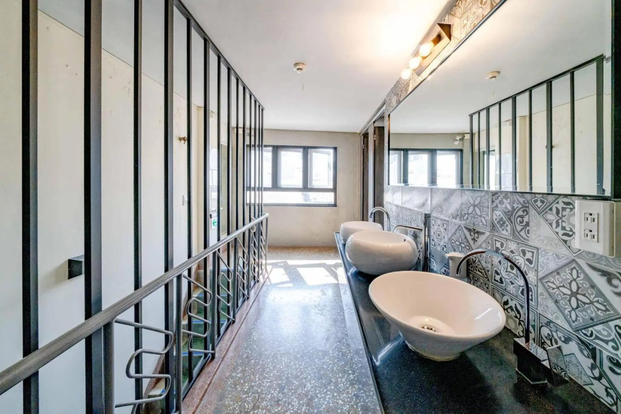 Toilet in 樂客背包旅棧 Local Backpacker Hostel