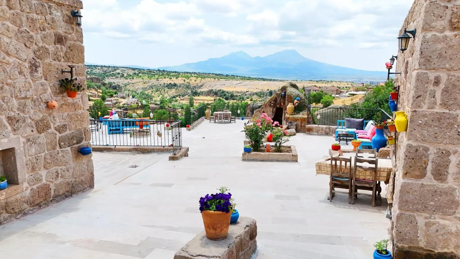 Patio in Kapadokya Ihlara Konaklari & Caves