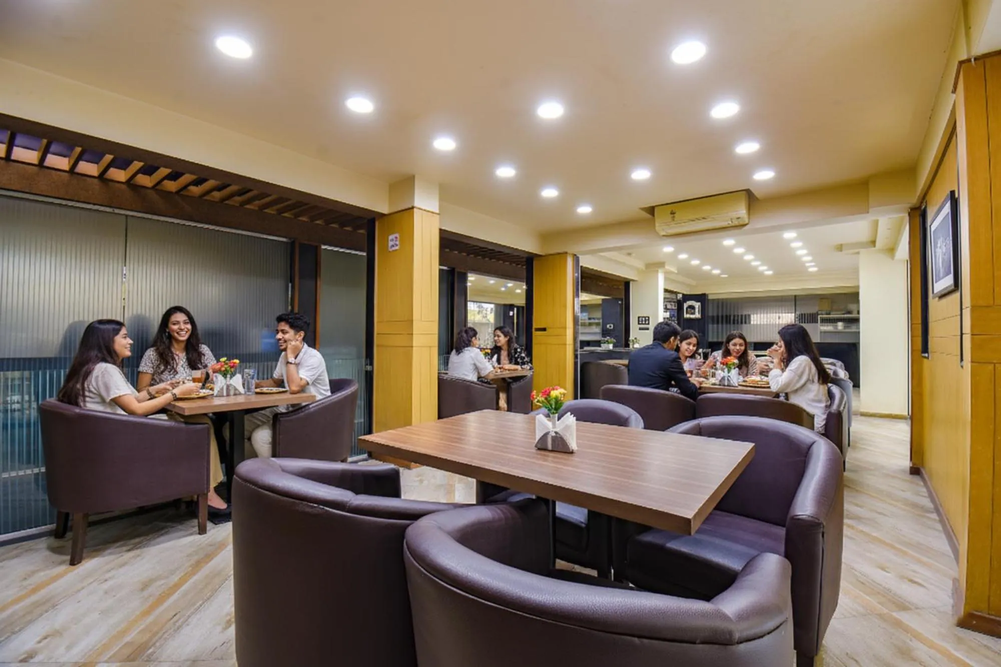 Restaurant/places to eat in FabHotel SR Wakad - Nr Mall of Millenium