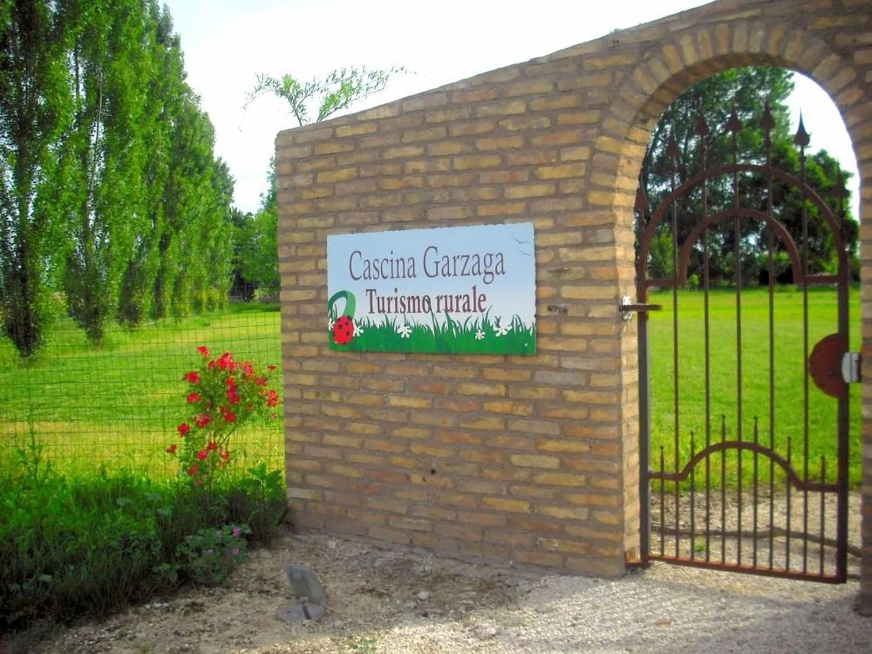 Property logo or sign in La Garzaga Turismo Rurale