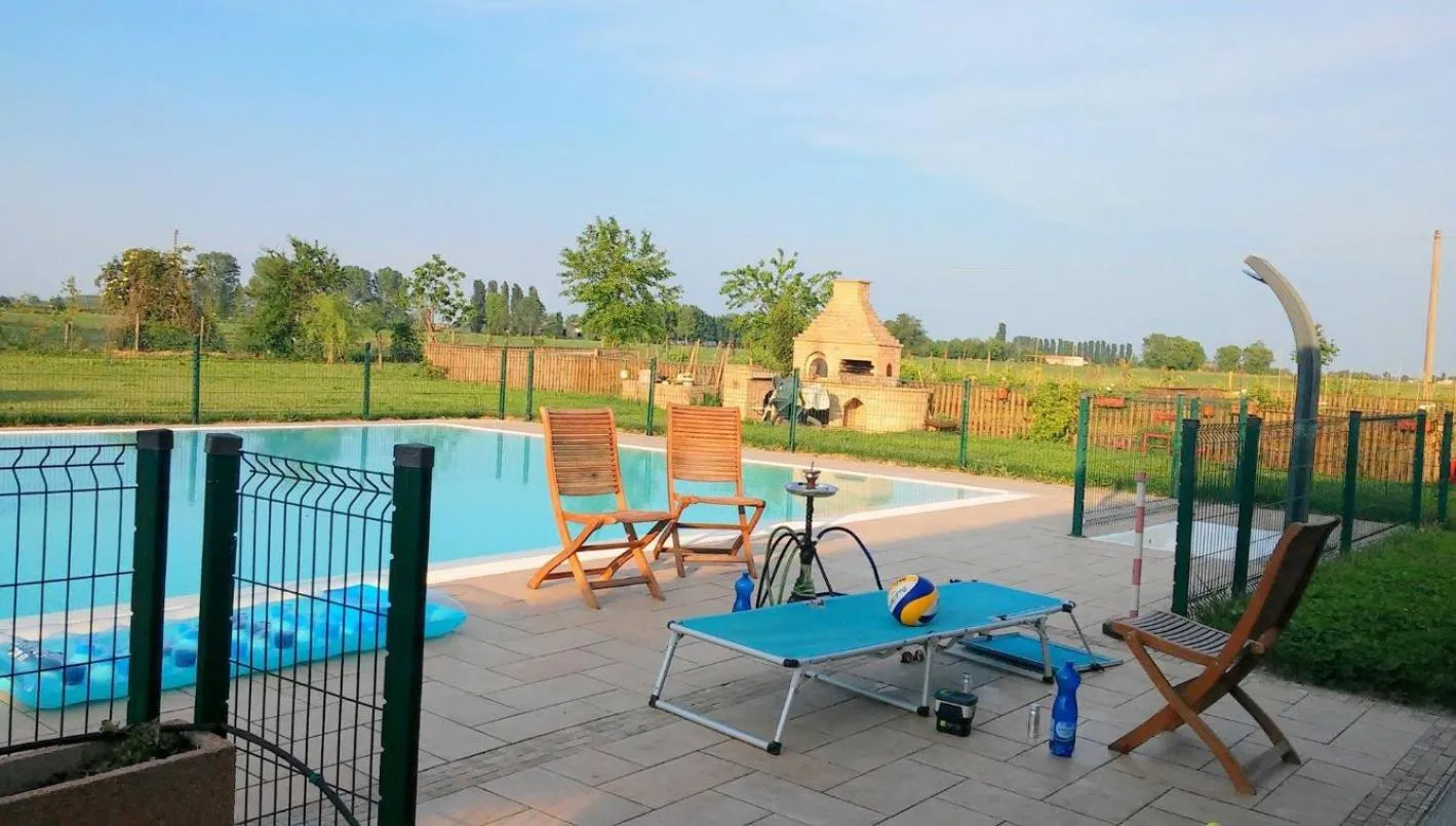 Pool view in La Garzaga Turismo Rurale