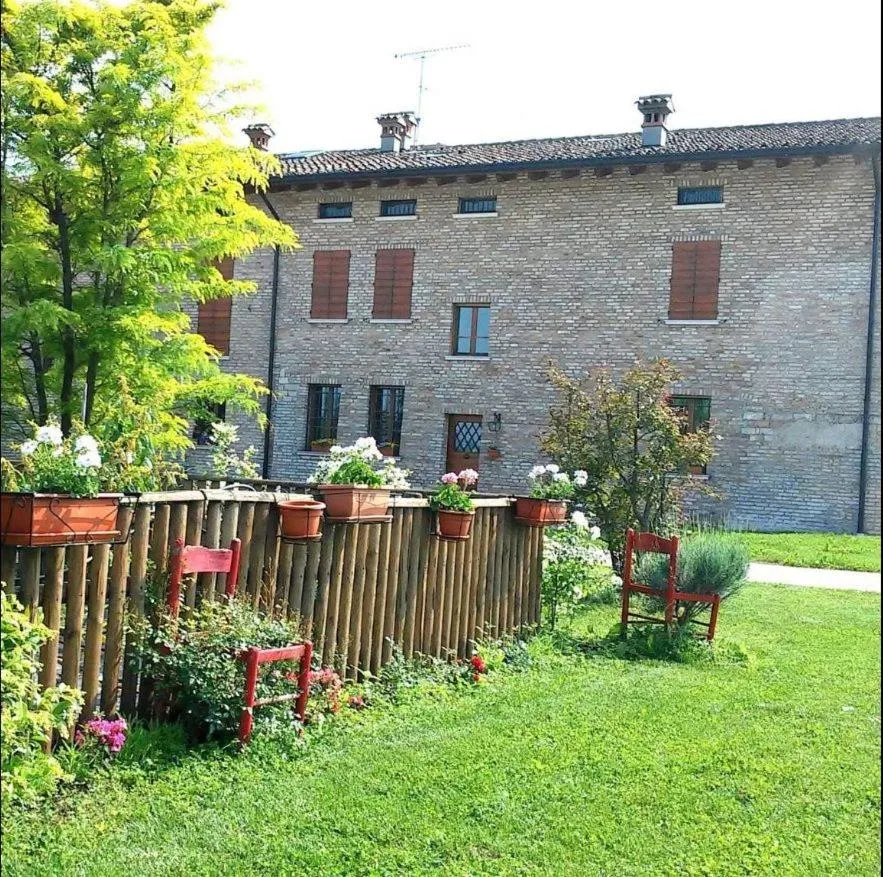 Garden in La Garzaga Turismo Rurale